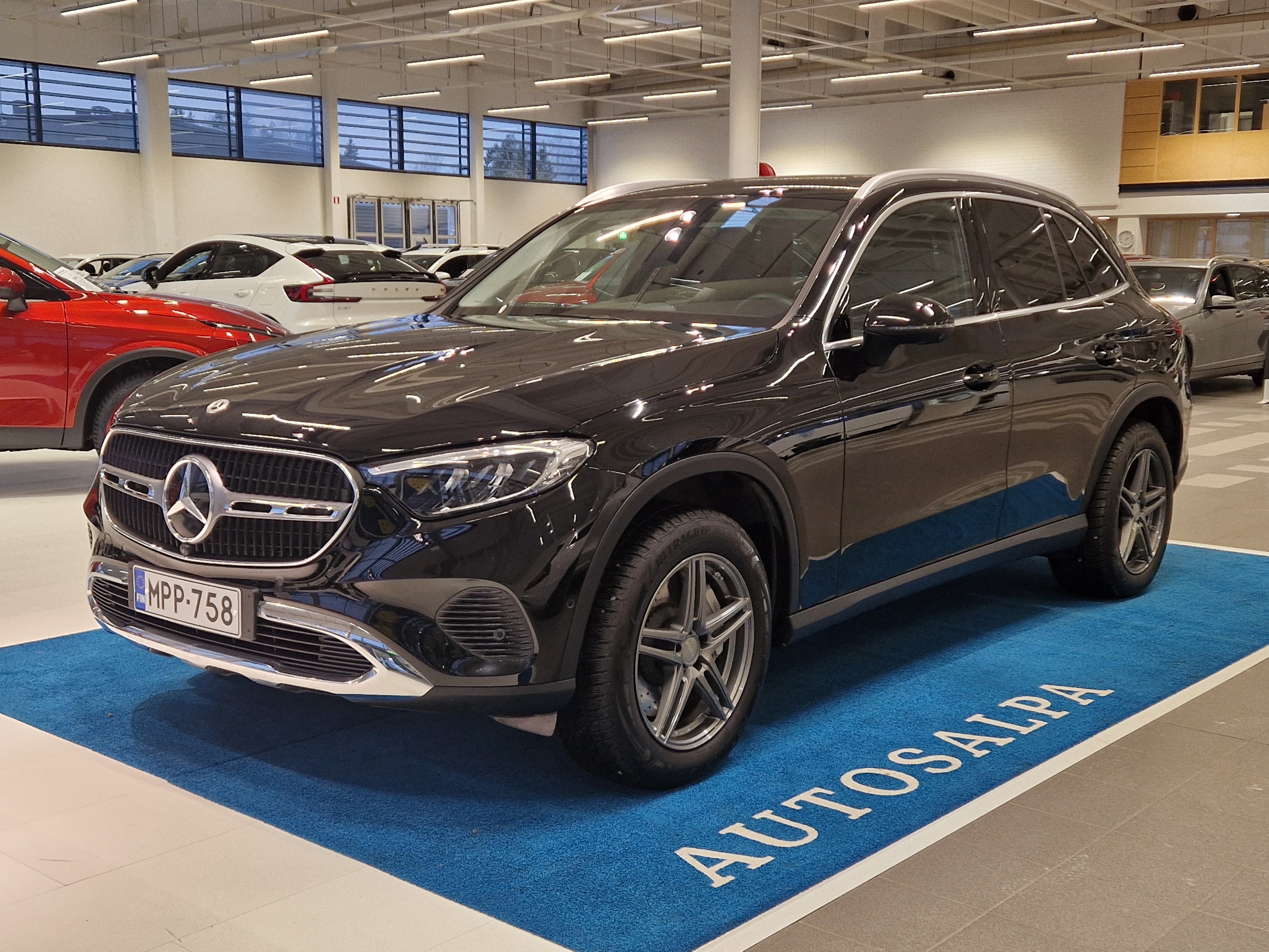 Mercedes-benz GLC 300 E 4MATIC A TAKUU 24KK/40TKM