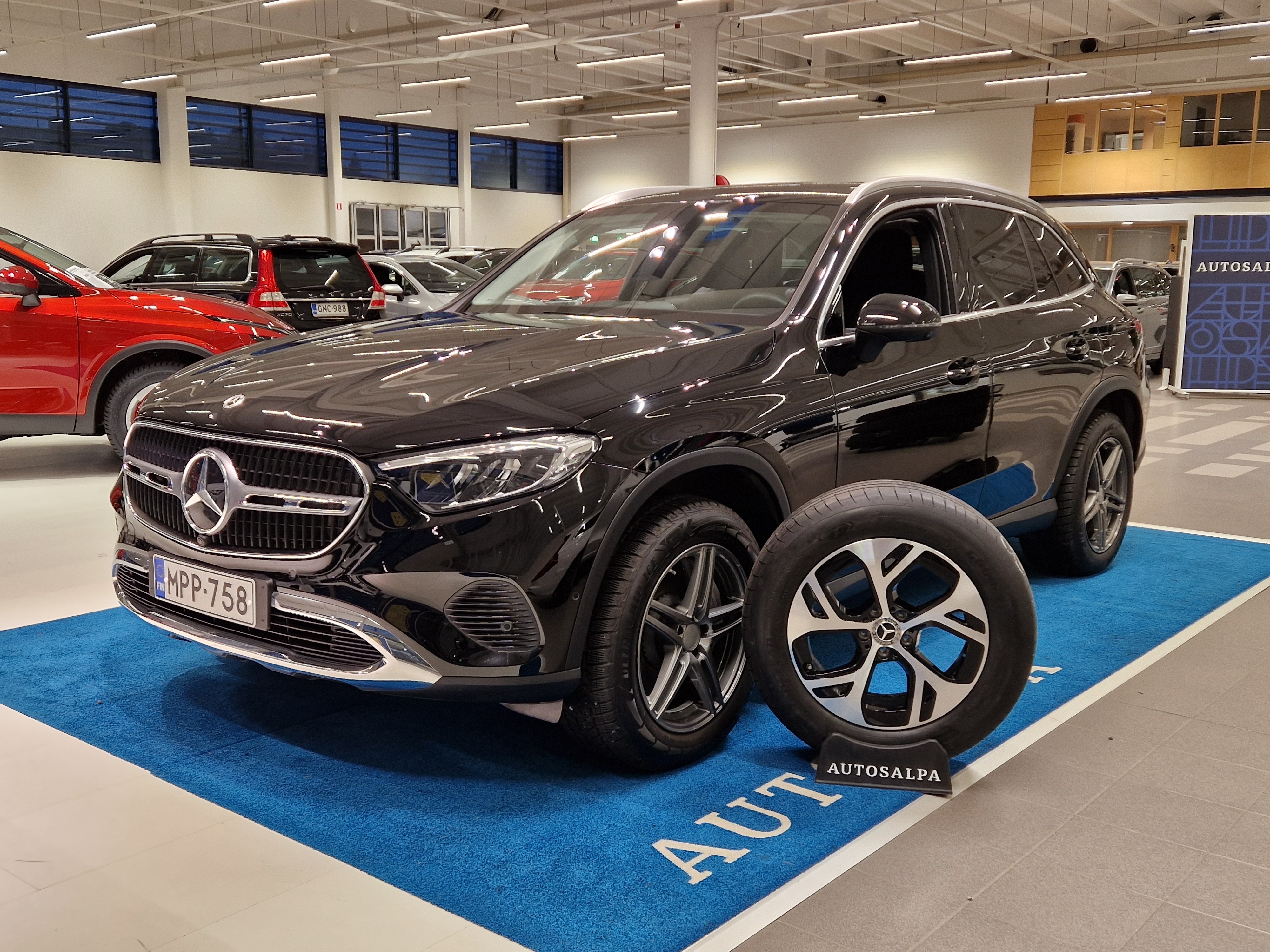 Mercedes-benz GLC 300 E 4MATIC A TAKUU 24KK/40TKM