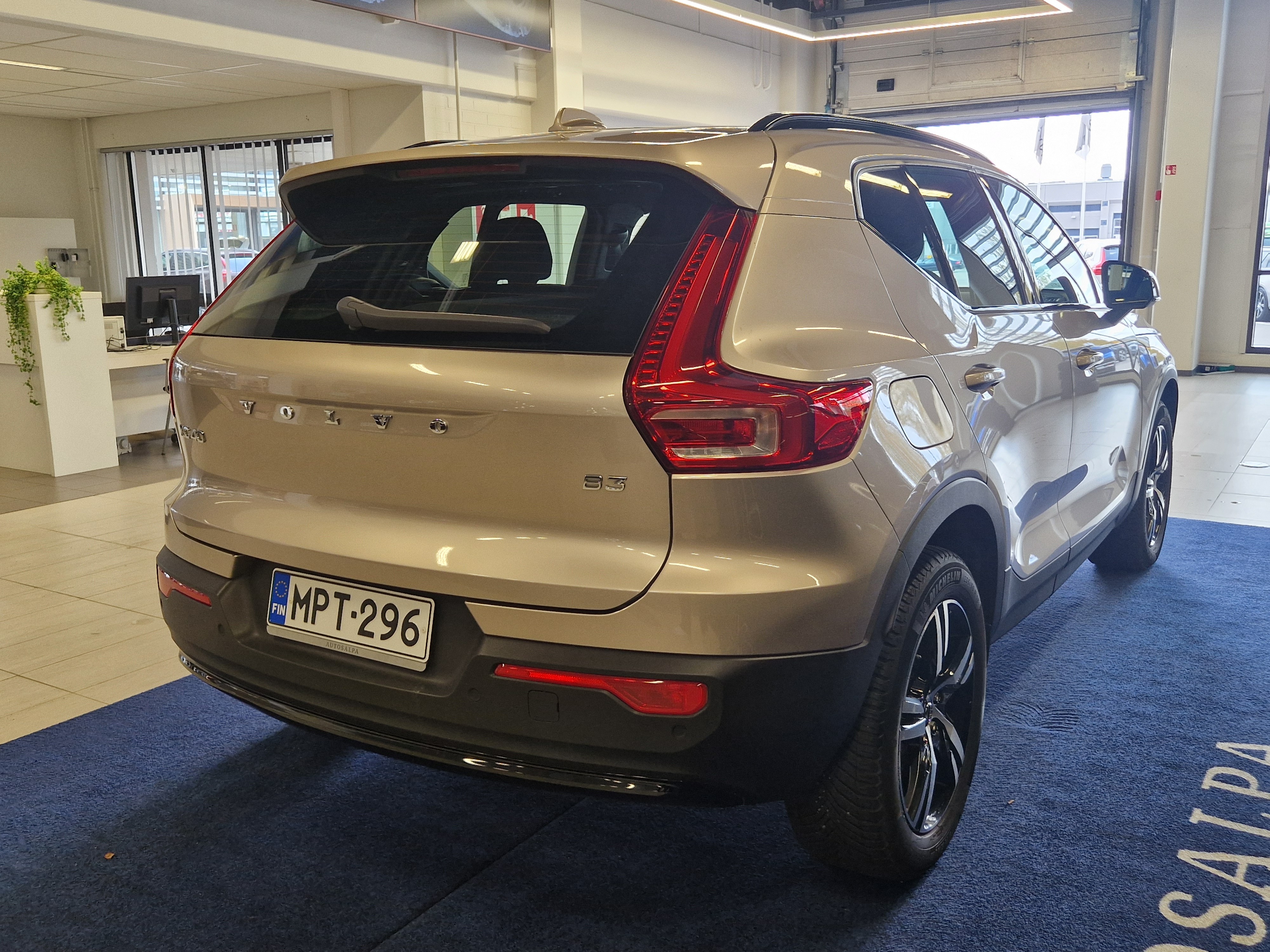Volvo XC40 2024, bild 2/18