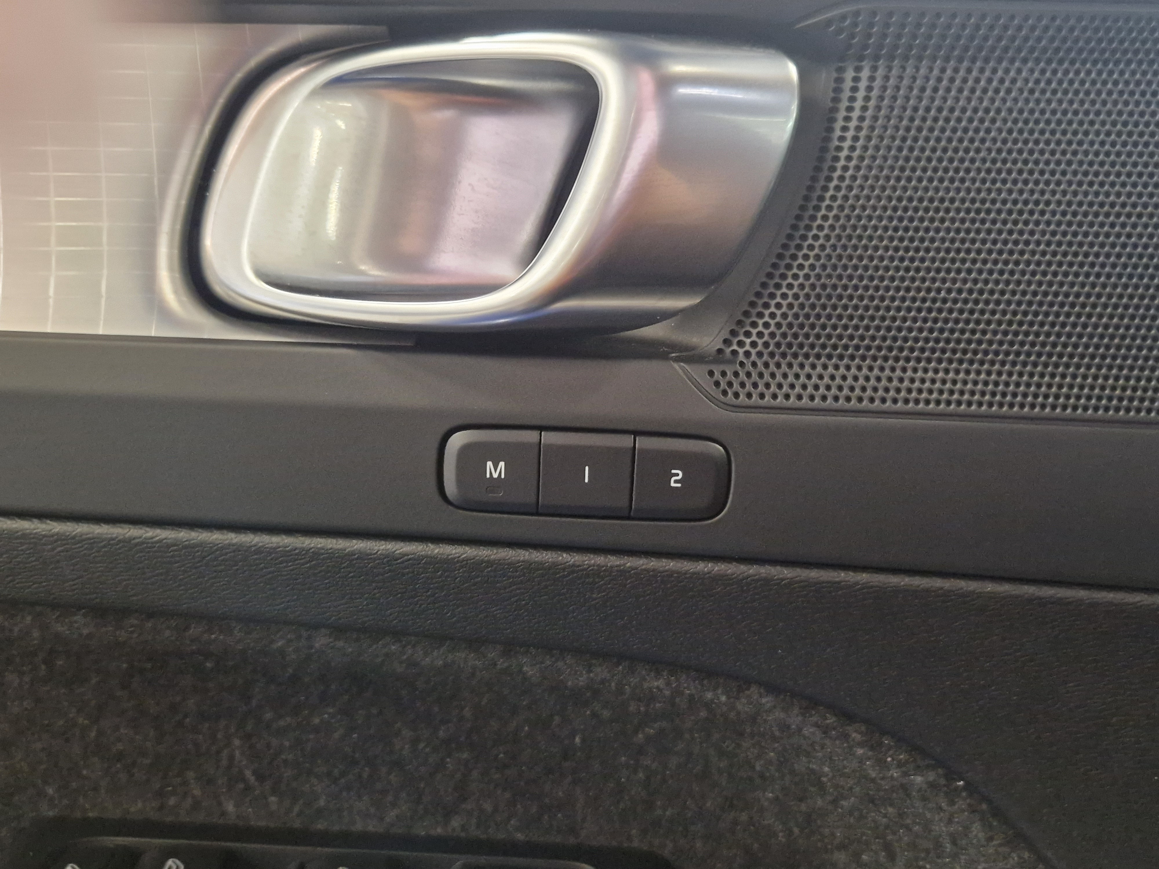 Volvo XC40 2024, bild 4/18