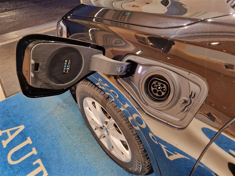 Bmw X1 F48 XDRIVE25E A CHARGED M SPORT.TAKUU 24KK/40TKM