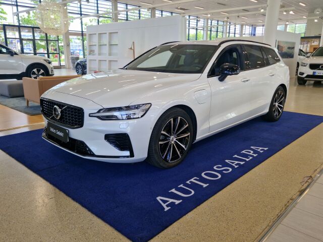 volvo V60 T6 AWD LONG RANGE LIMITED EDITION DARK