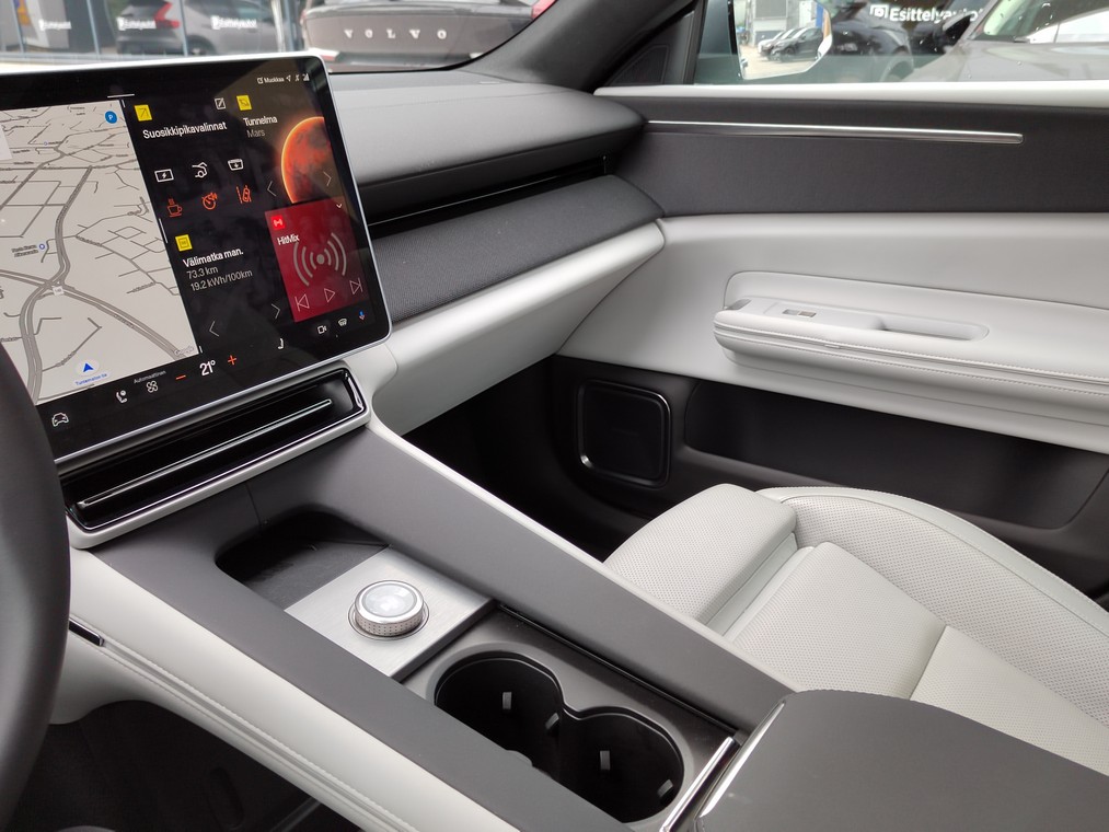 Polestar 4 LONG RANGE DUAL MOTOR PLUS