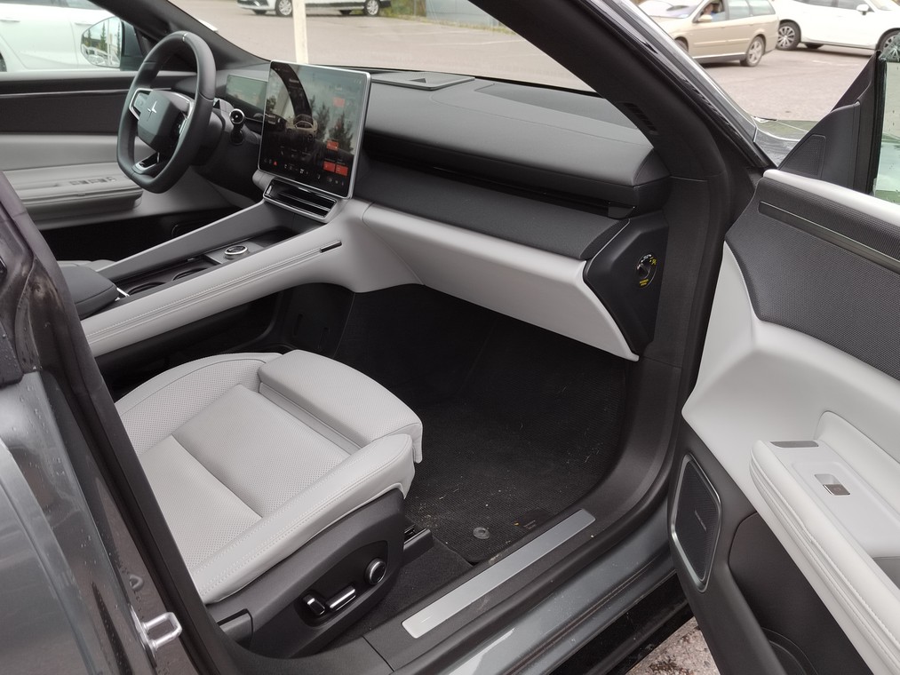 Polestar 4 LONG RANGE DUAL MOTOR PLUS