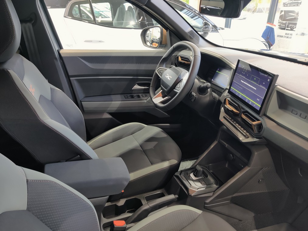 Dacia DUSTER HYBRID 140 4X2 EXTREME