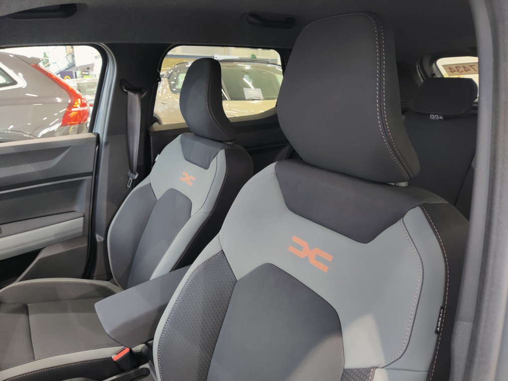 Dacia DUSTER HYBRID 140 4X2 EXTREME