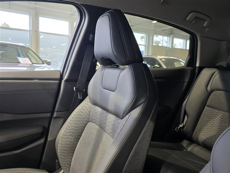 Nissan ARIYA 63KWH ADVANCE 2WD 22KW CHARGER.