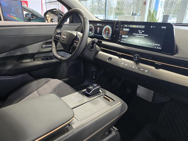 Nissan ARIYA 63KWH ADVANCE 2WD 22KW CHARGER.