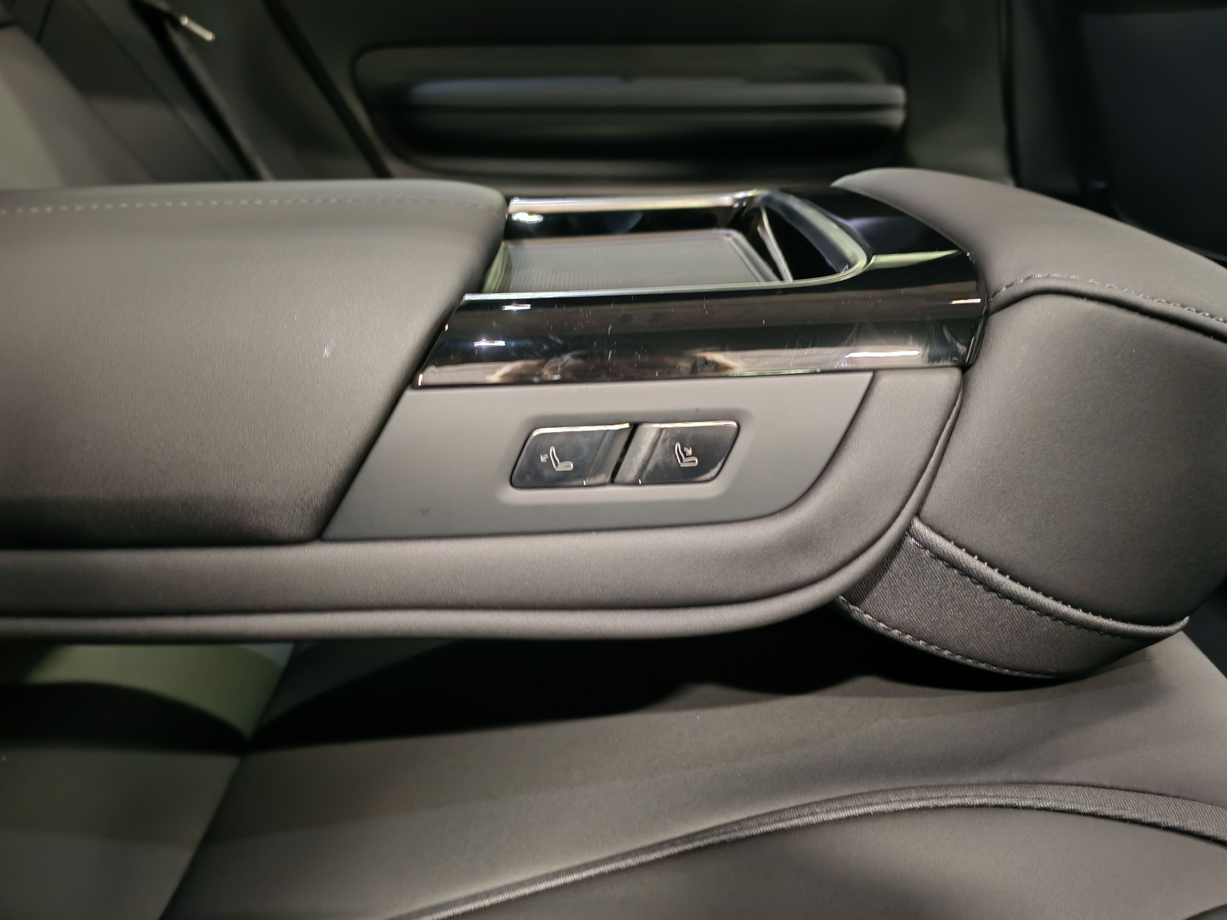 Polestar 4 LONG RANGE DUAL MOTOR PRIME