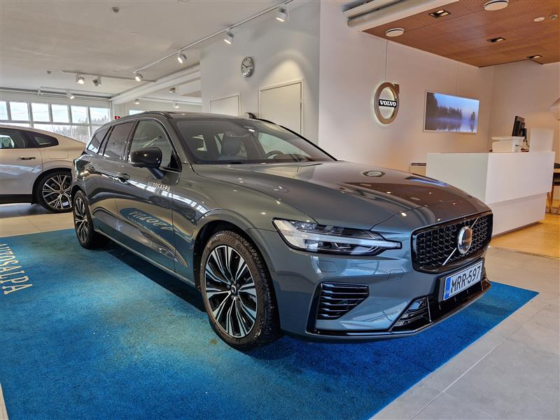 Volvo V60 T8 AWD LONG RANGE HIGH PERFORMANCE ULTRA DARK