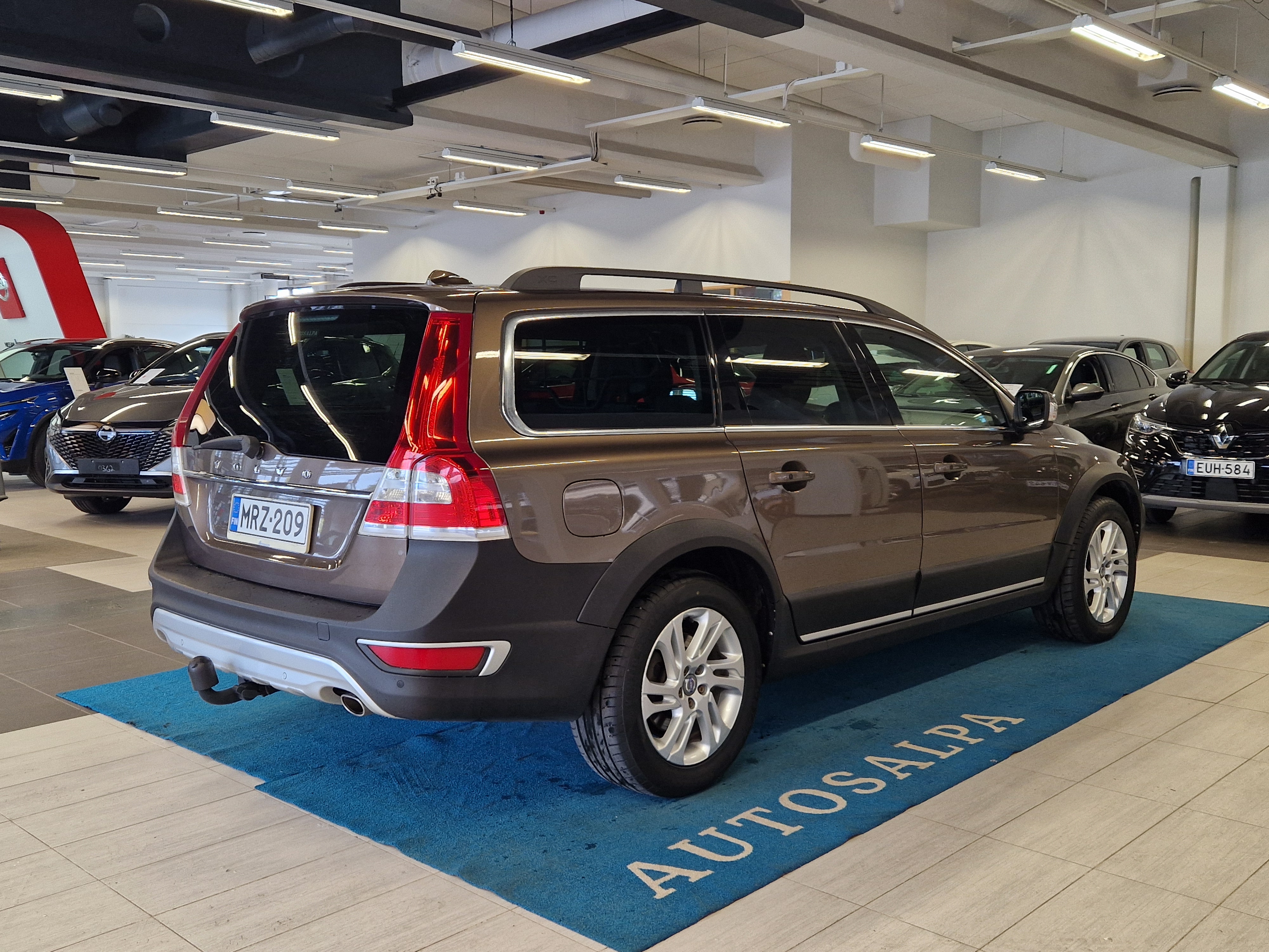 Volvo XC70 D4 AWD Classic aut 2016, kuva 2/14