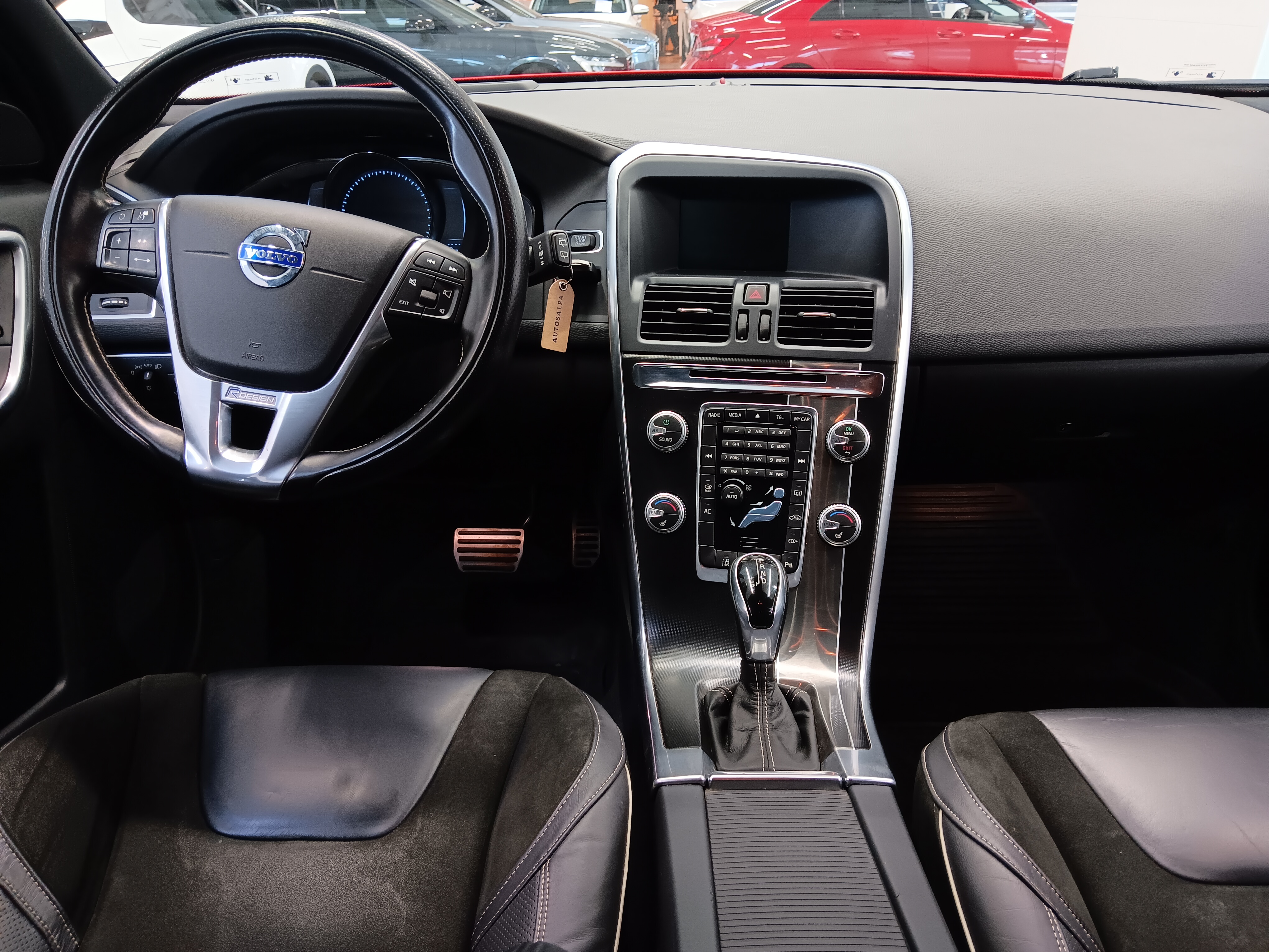 Volvo XC60 D4 R-DESIGN AUT