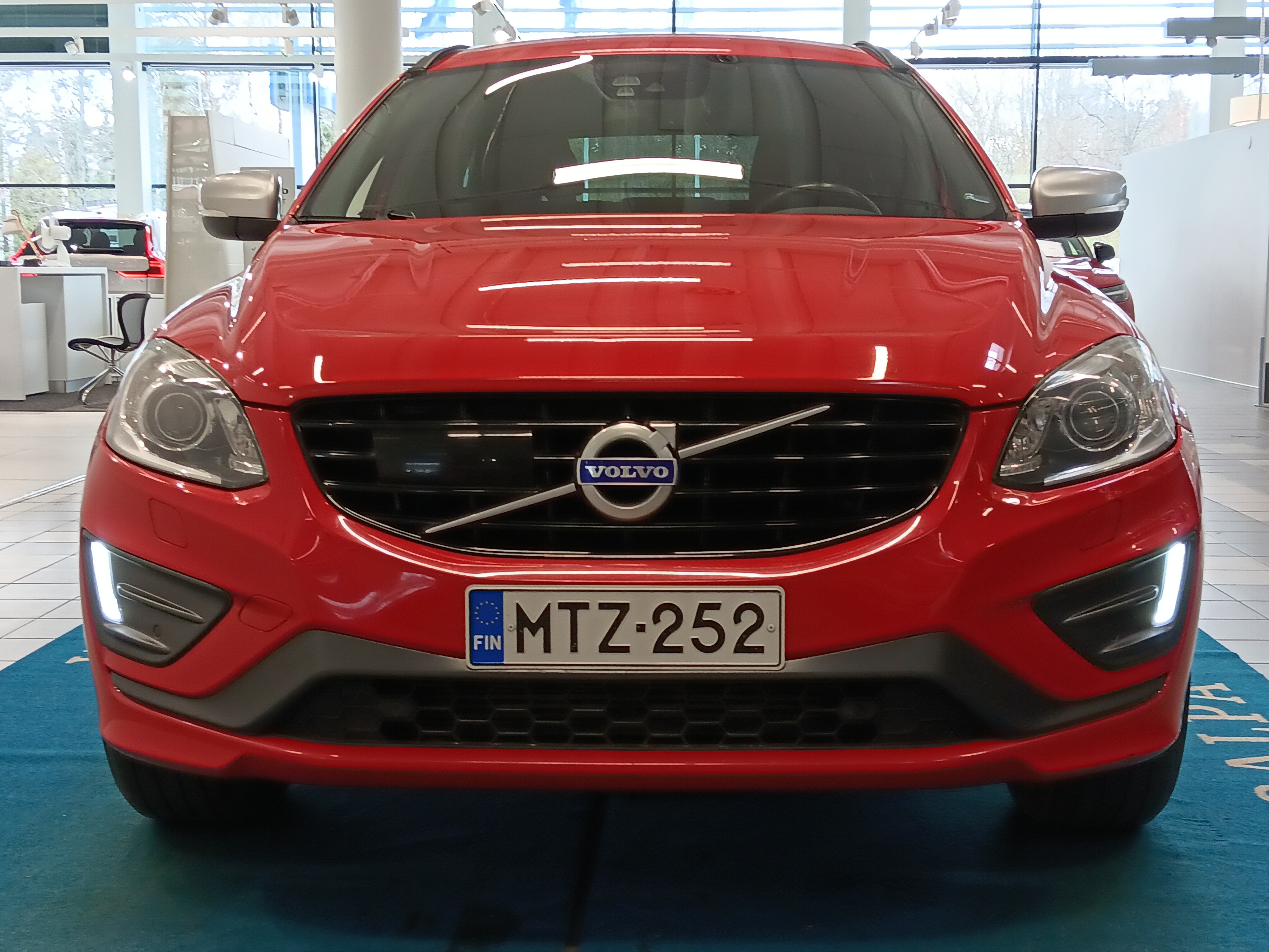 Volvo XC60 D4 R-DESIGN AUT