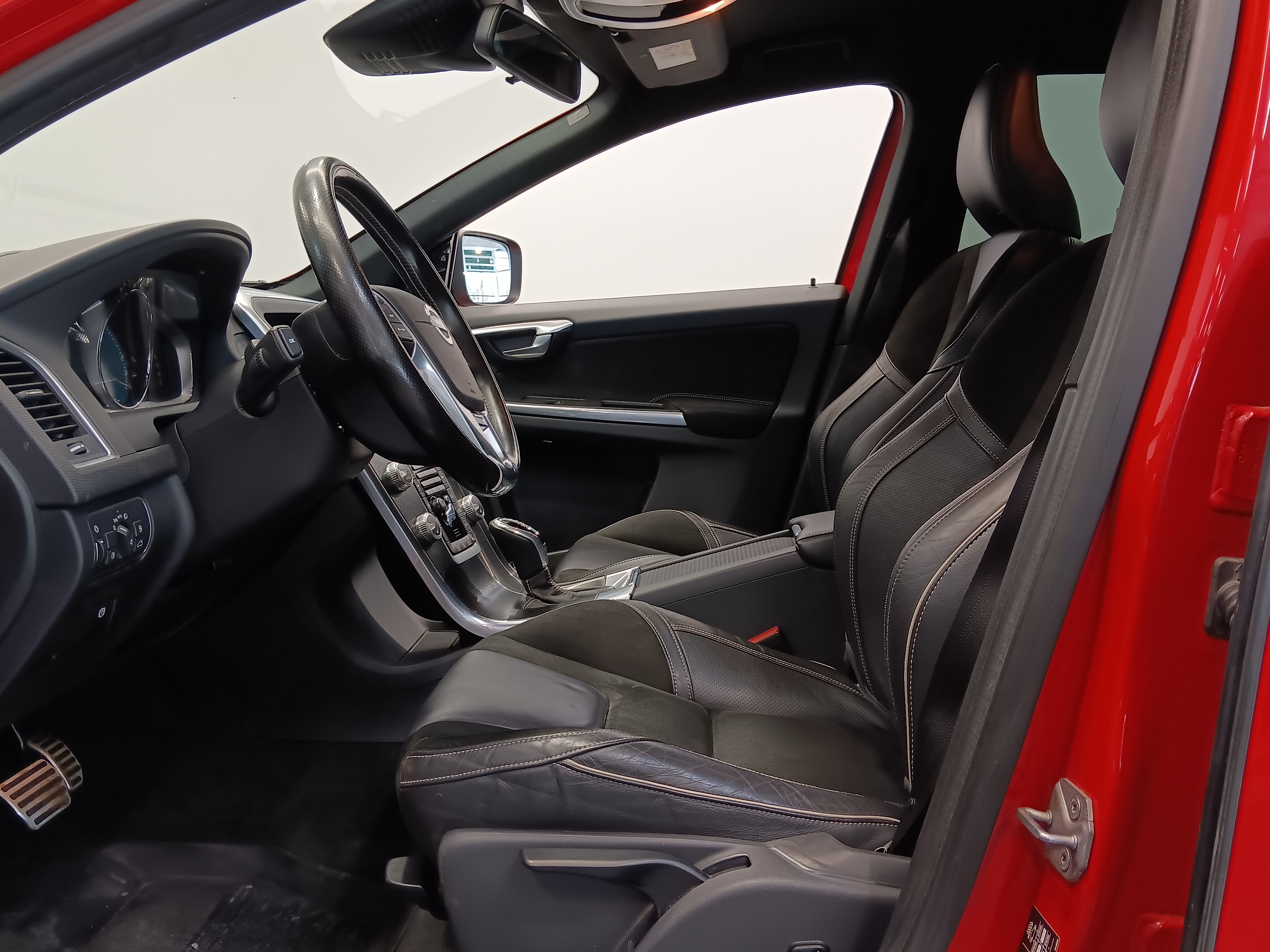 Volvo XC60 D4 R-DESIGN AUT