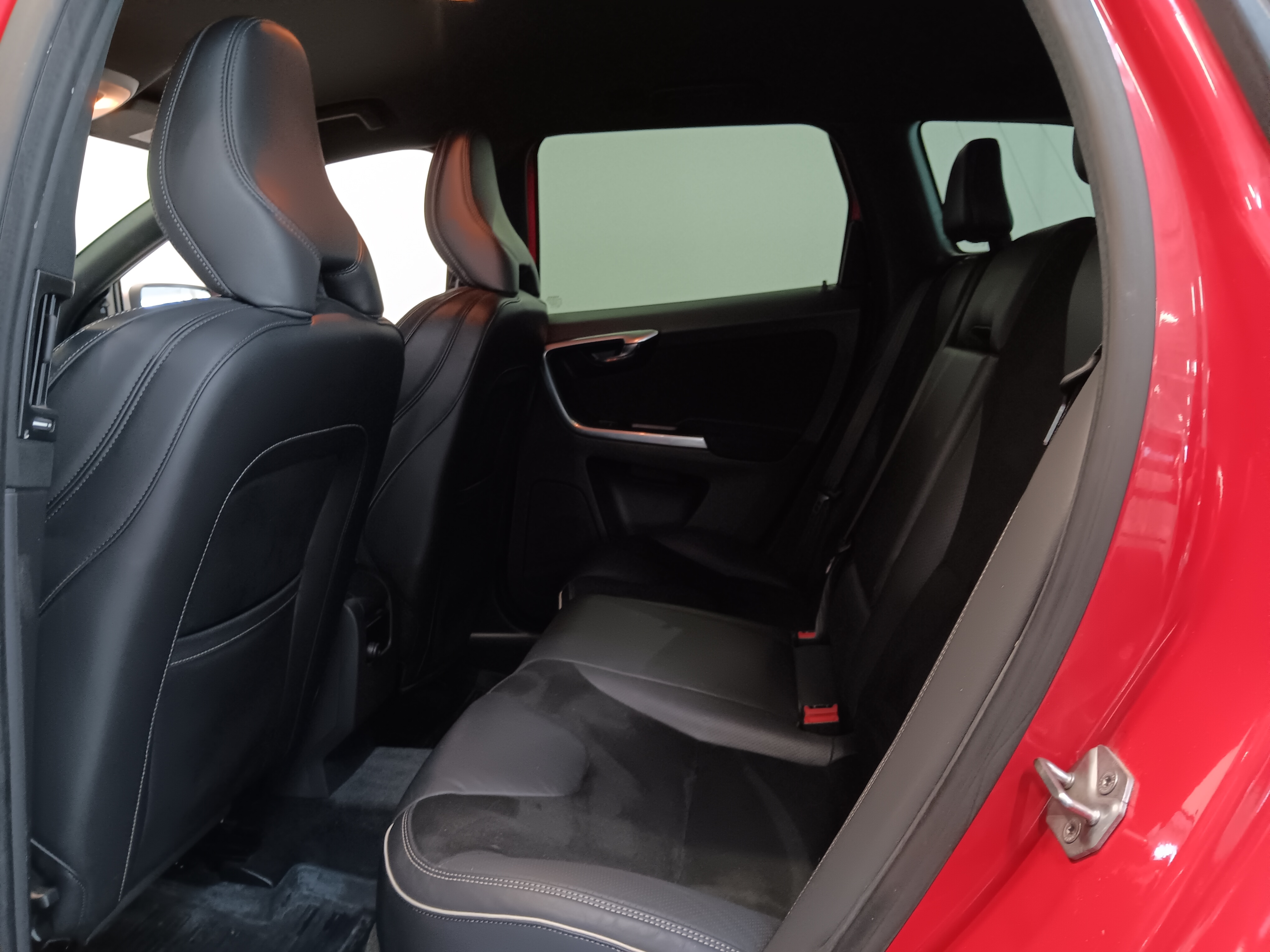 Volvo XC60 D4 R-DESIGN AUT