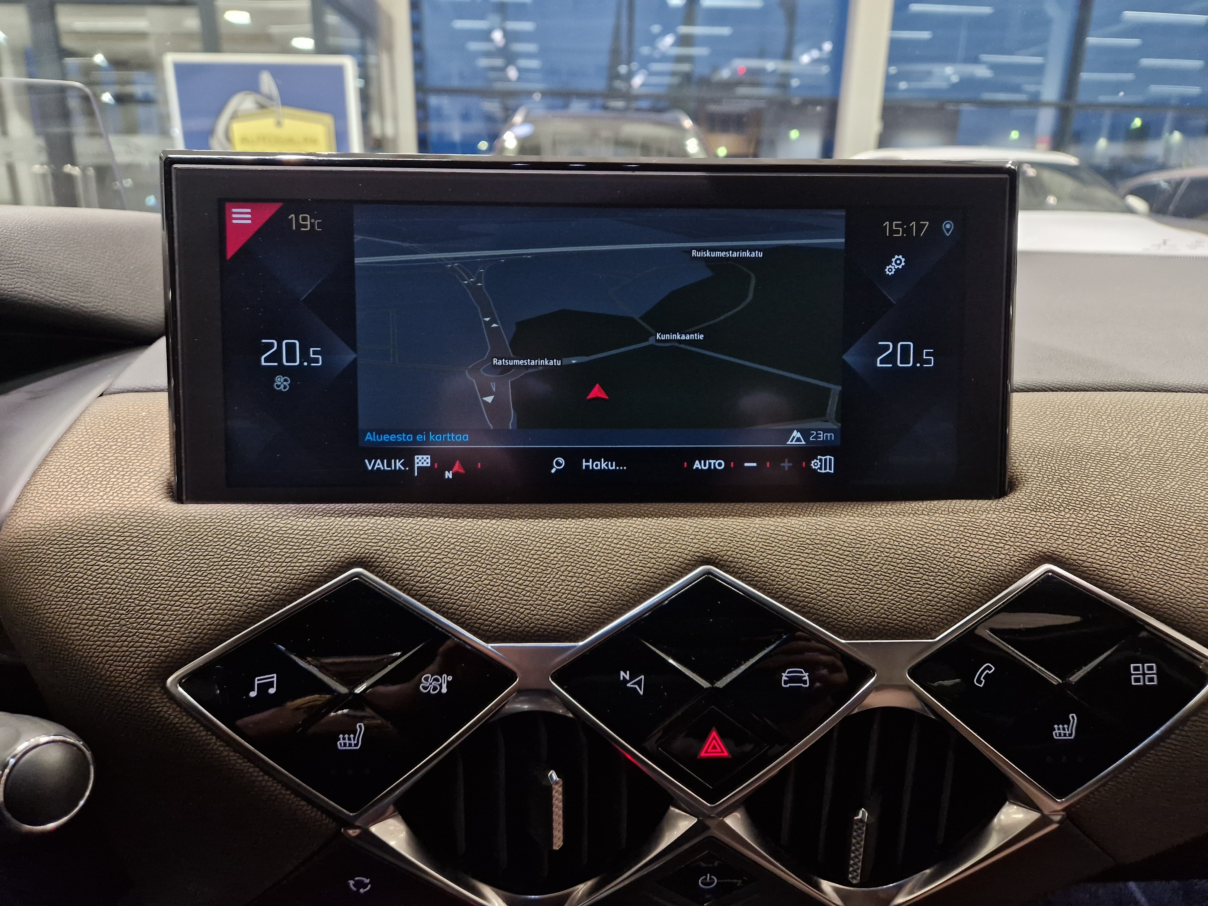 Ds 3 CROSSBACK PURETECH 155 GRAND CHIC AUTOMAATTI