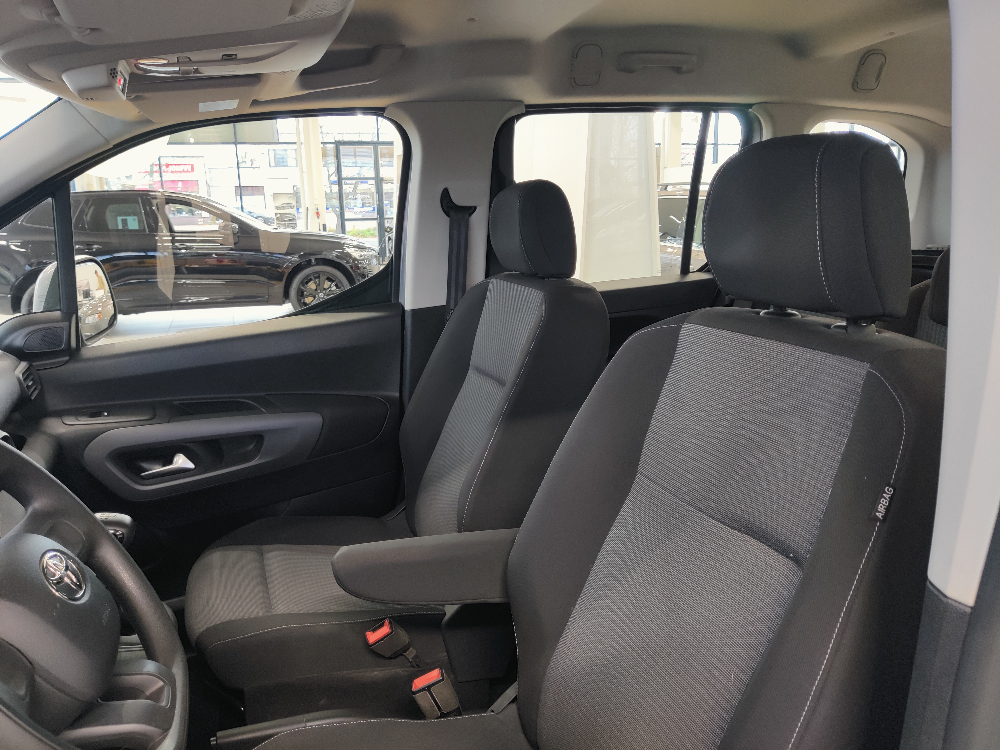 Toyota PROACE CITY VERSO ACTIVE L1 1.2 110 5OV