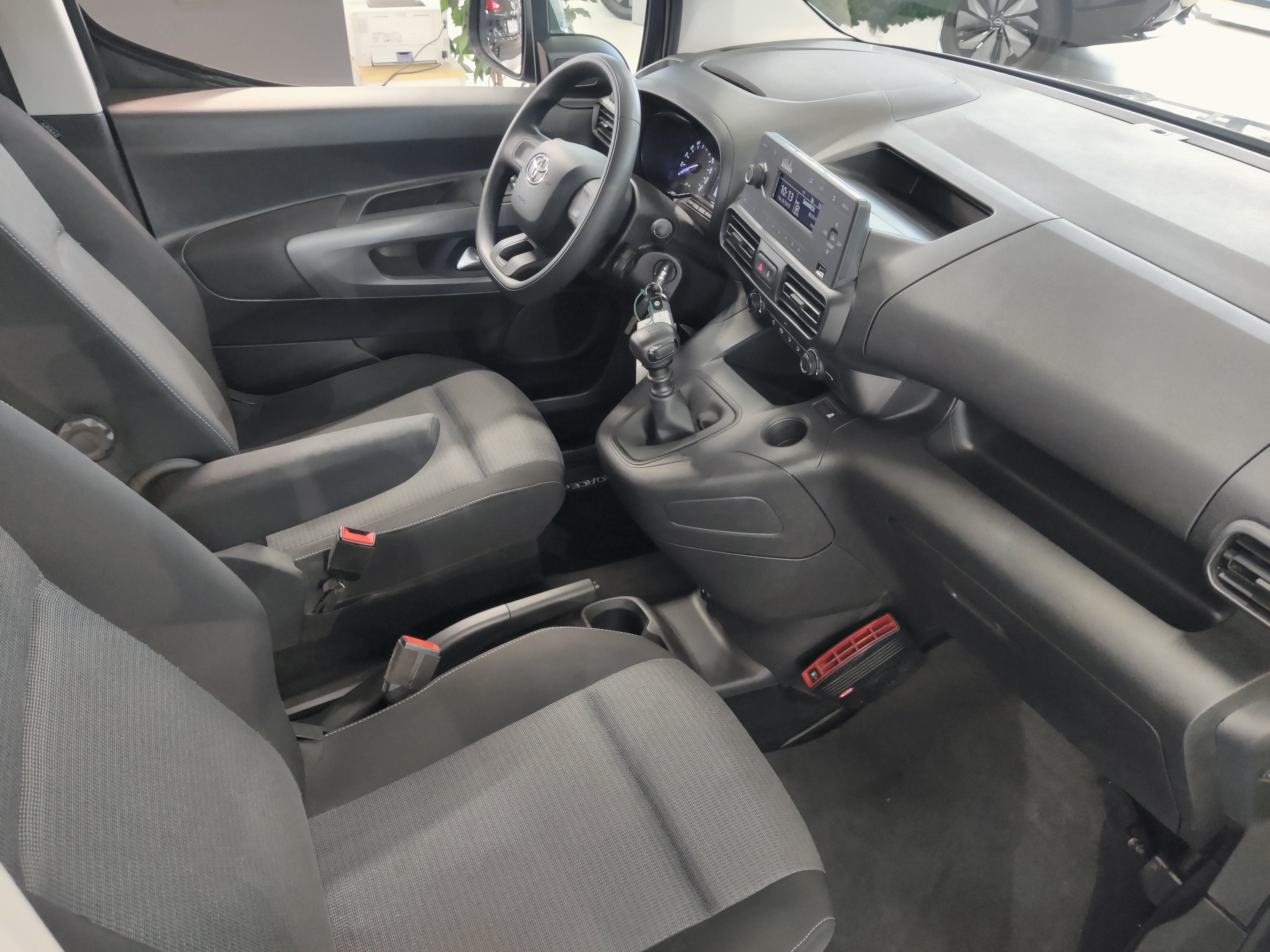 Toyota PROACE CITY VERSO ACTIVE L1 1.2 110 5OV