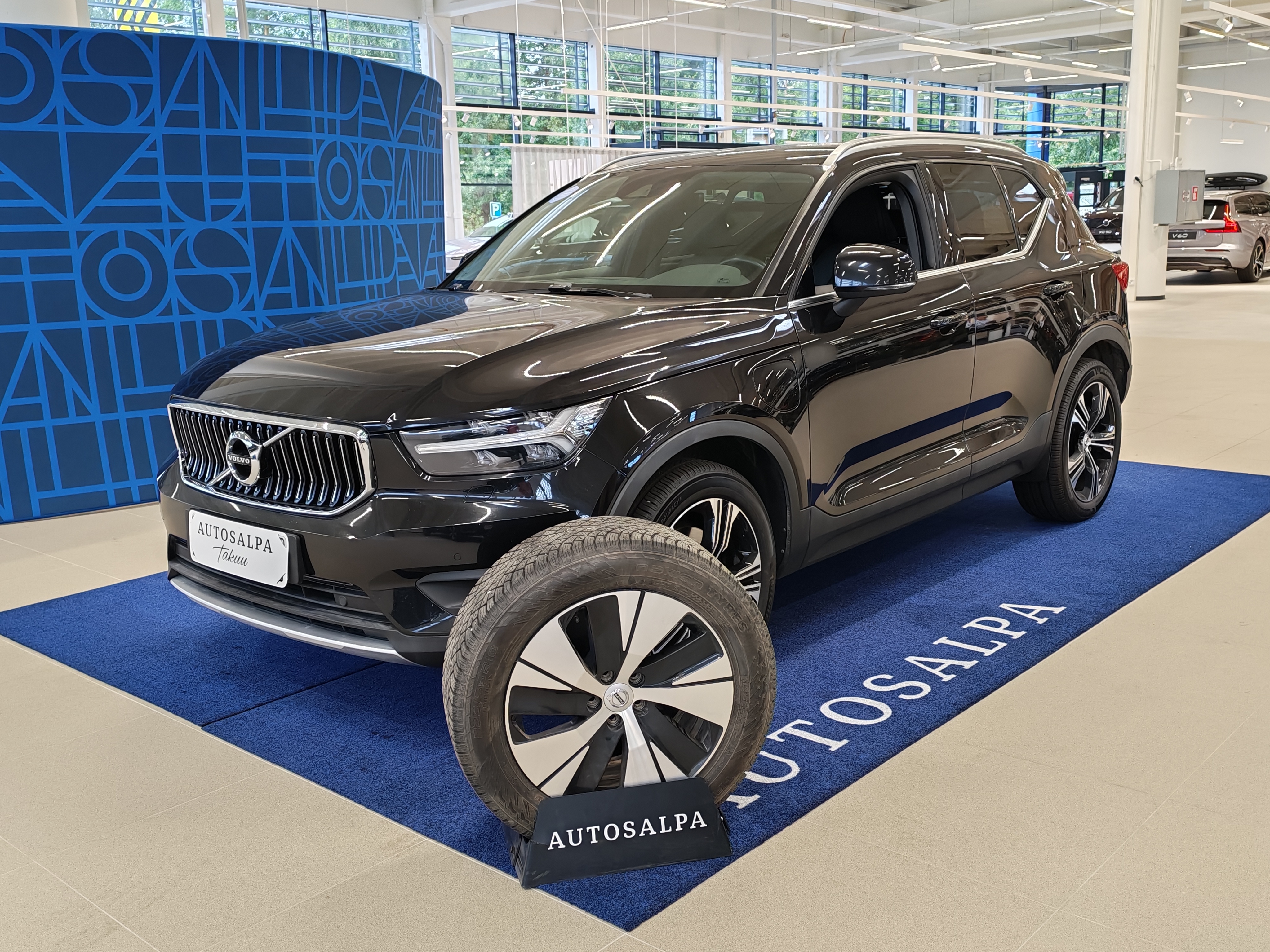 Volvo XC40 2021, kuva 2/22