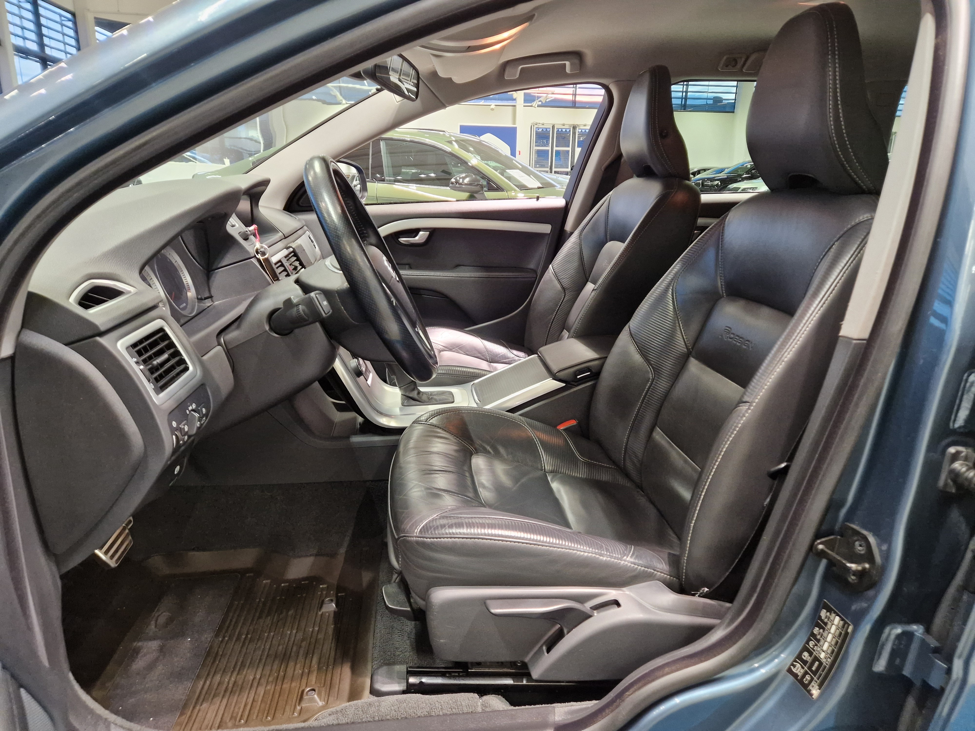 Volvo V70 D3 R-DESIGN BUSINESS AUT