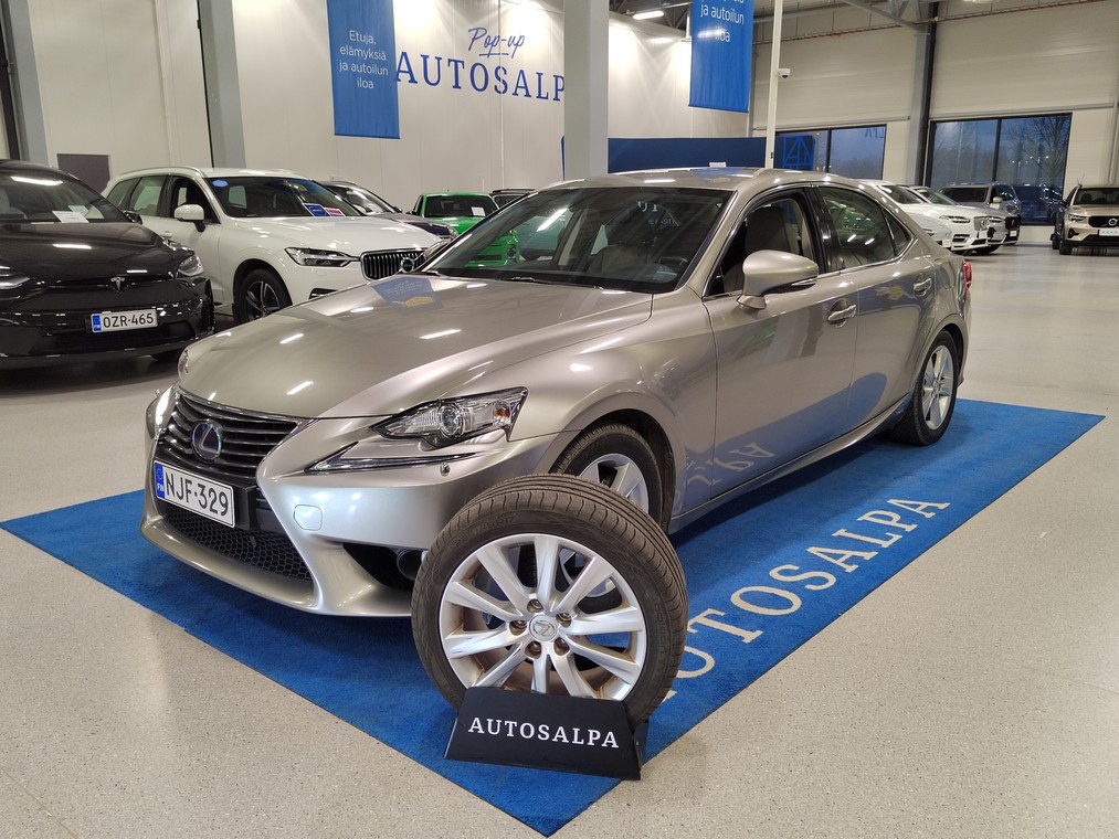 Lexus IS 300H EXECUTIVE