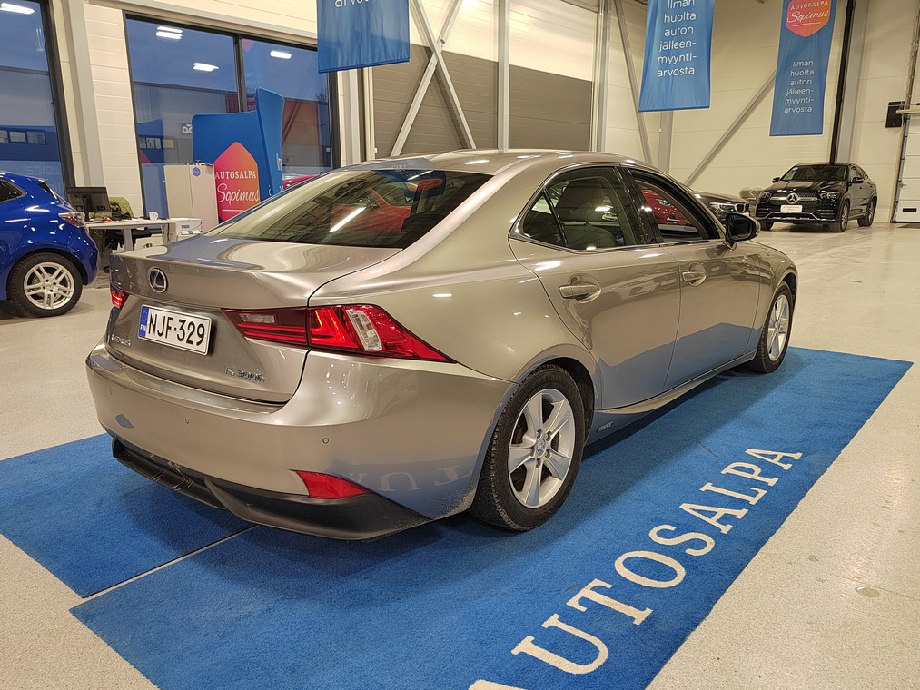 Lexus IS 300H EXECUTIVE