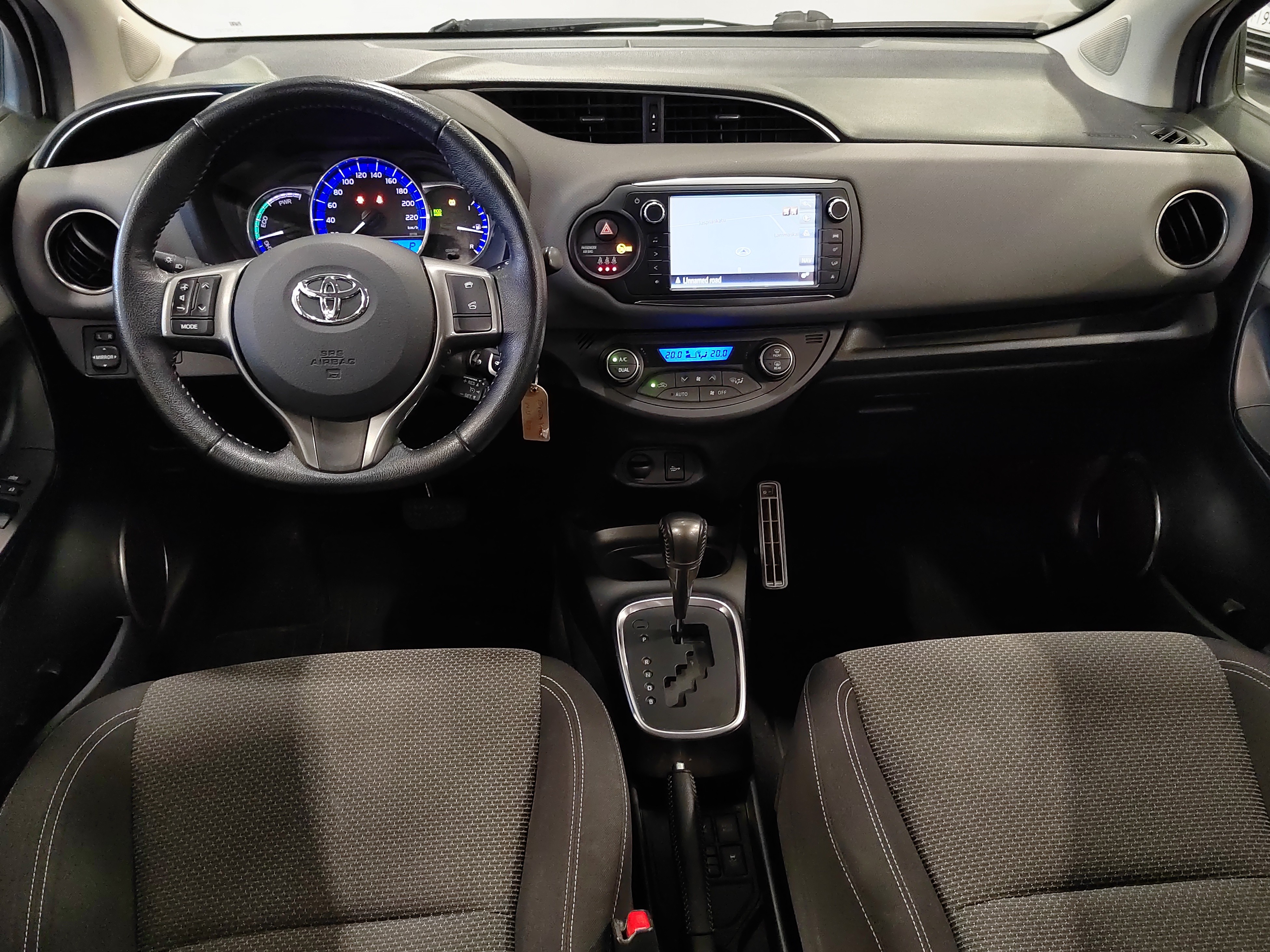 Toyota YARIS 1,5 HYBRID ACTIVE 5OV