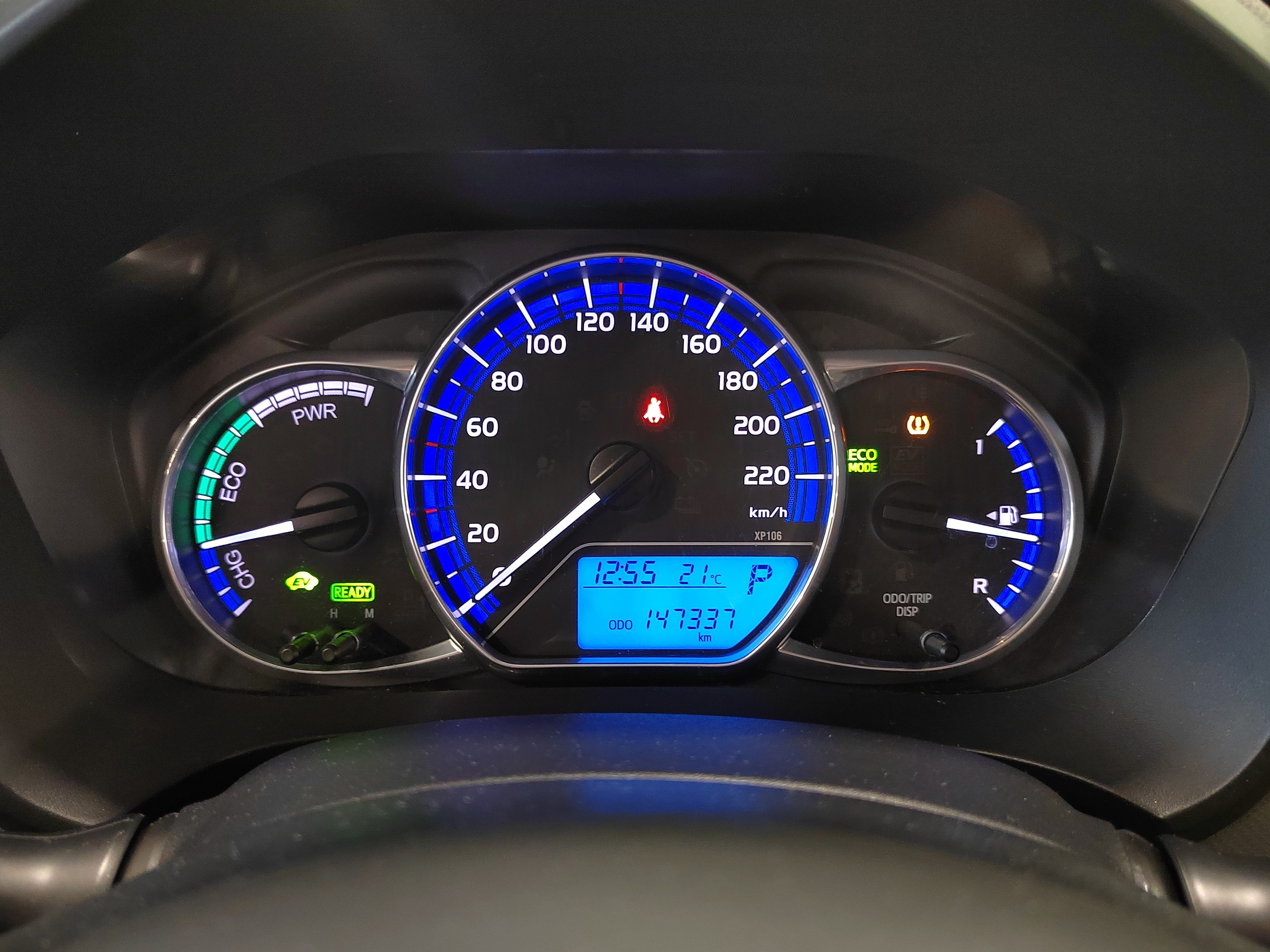 Toyota YARIS 1,5 HYBRID ACTIVE 5OV