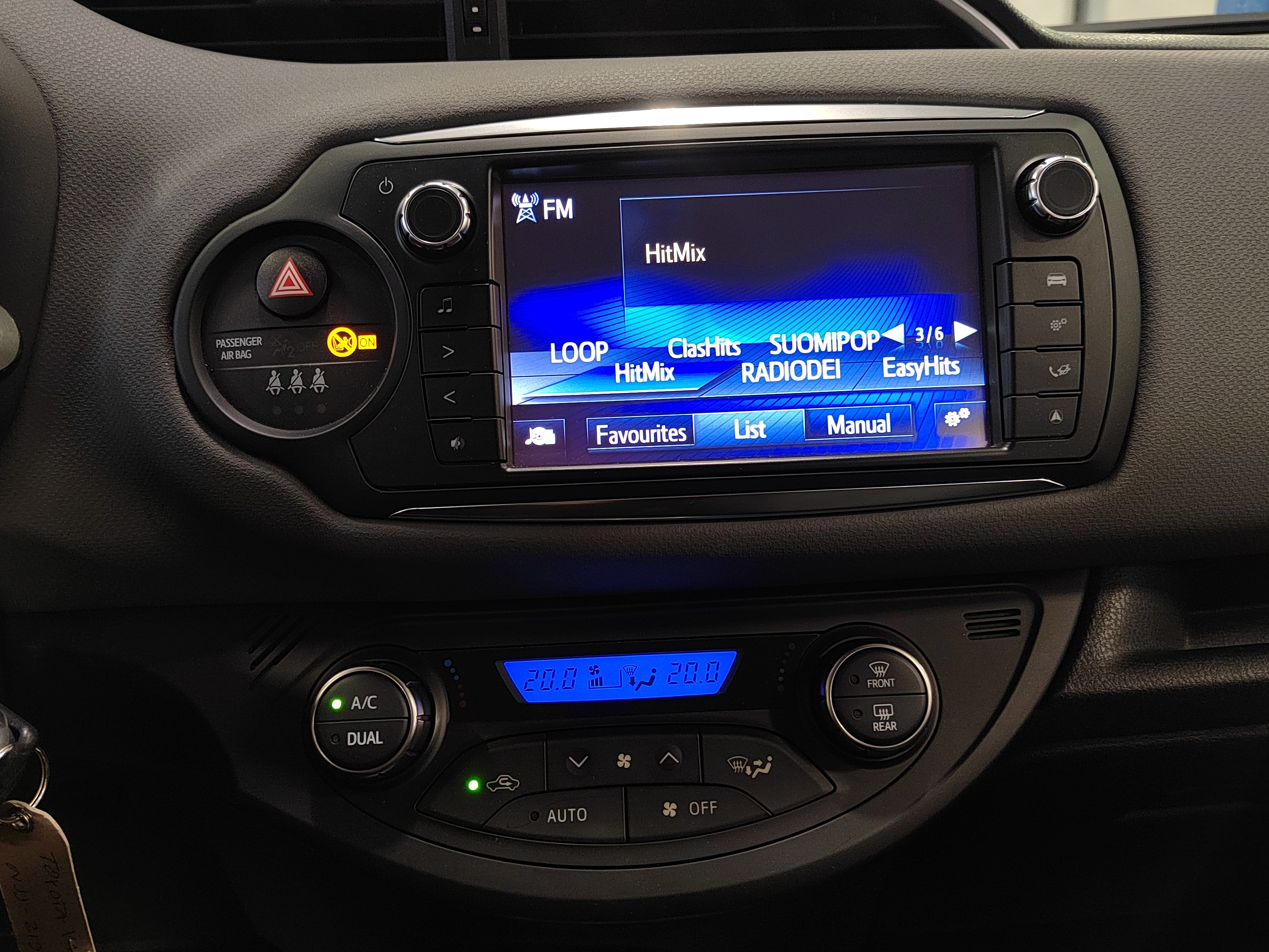 Toyota YARIS 1,5 HYBRID ACTIVE 5OV