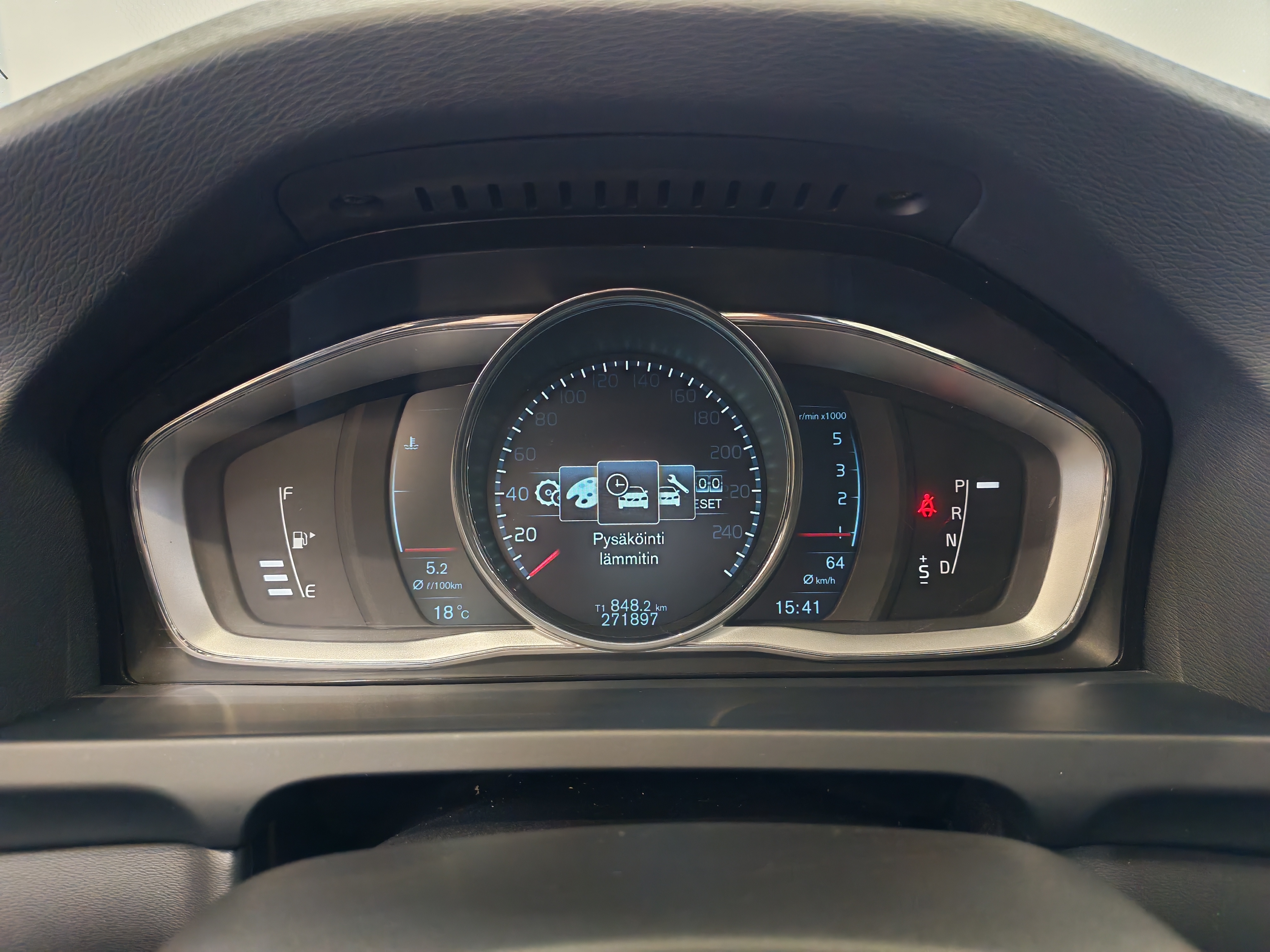 Volvo S60 D2 Momentum aut 2014, kuva 7/15
