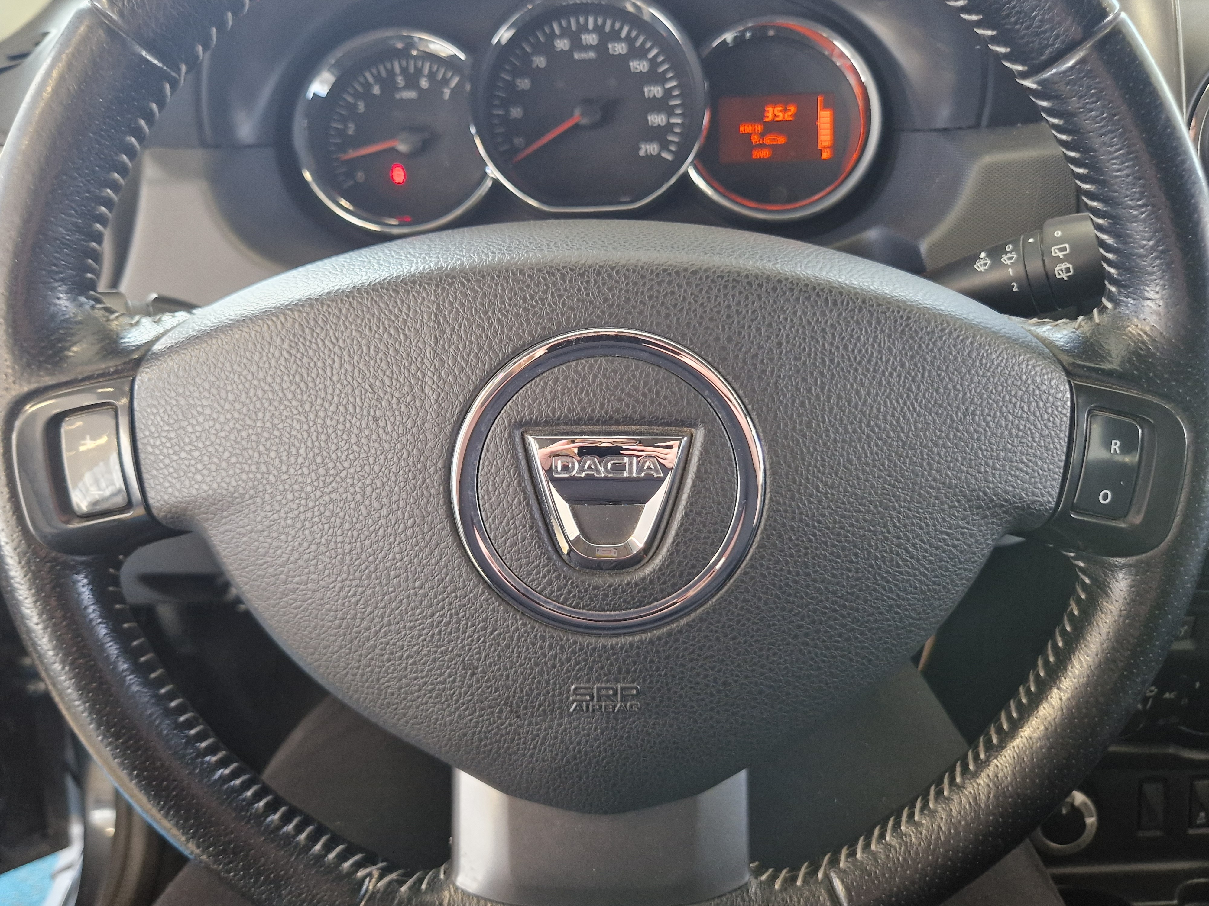 Dacia DUSTER DCI 110 4X4 LAUREATE