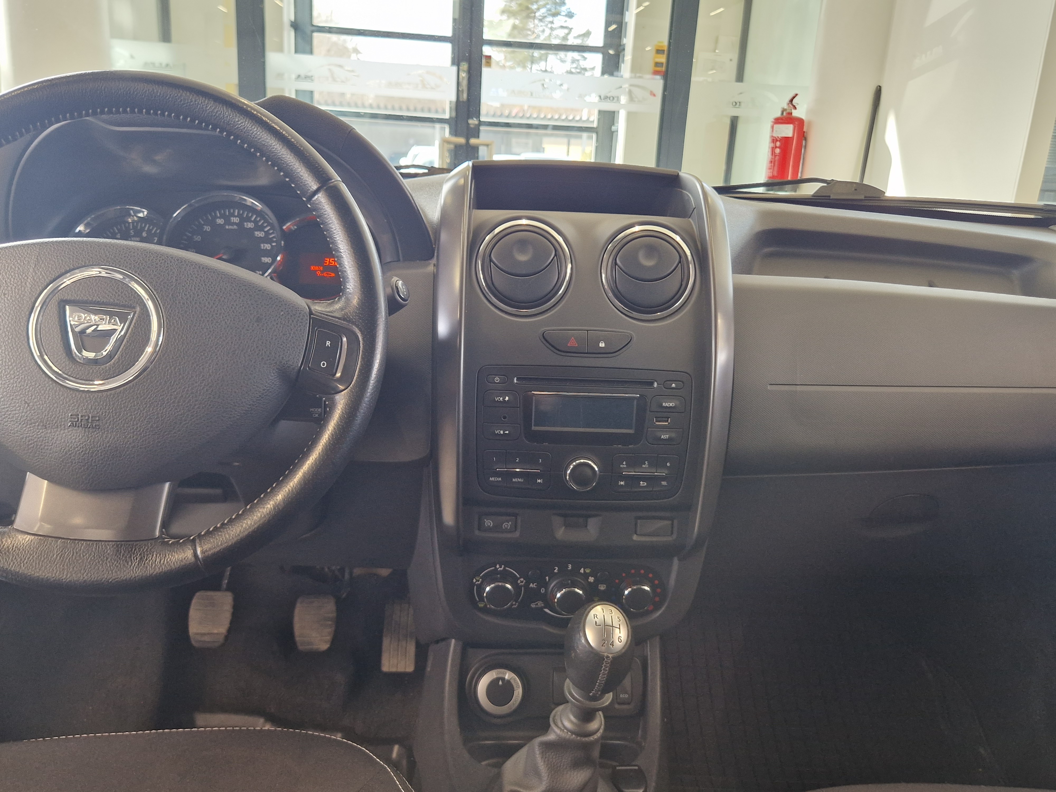 Dacia DUSTER DCI 110 4X4 LAUREATE