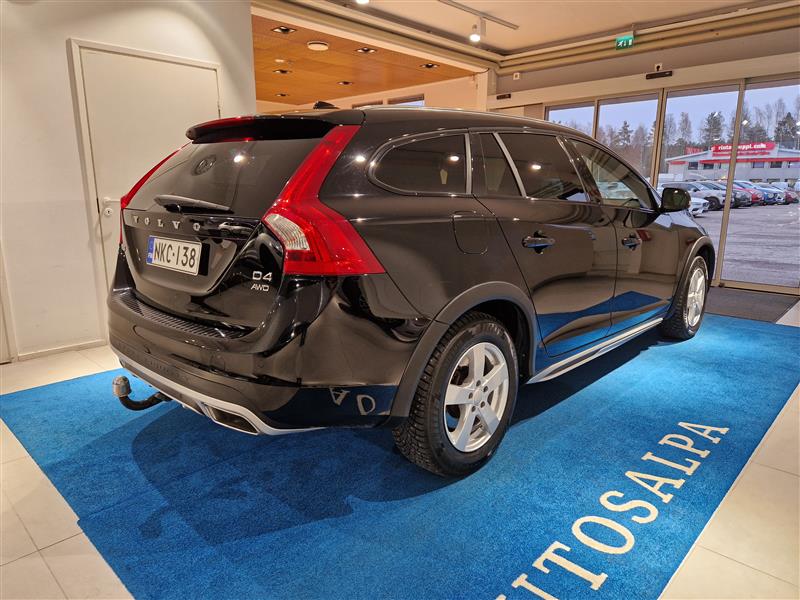 Volvo V60 CROSS COUNTRY D4 AWD BUSINESS SUMMUM AUT