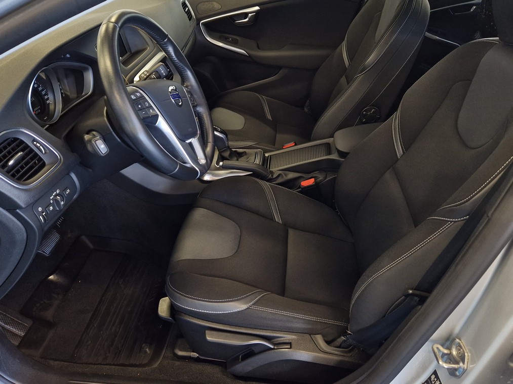 Volvo V40 D2 BUSINESS AUT