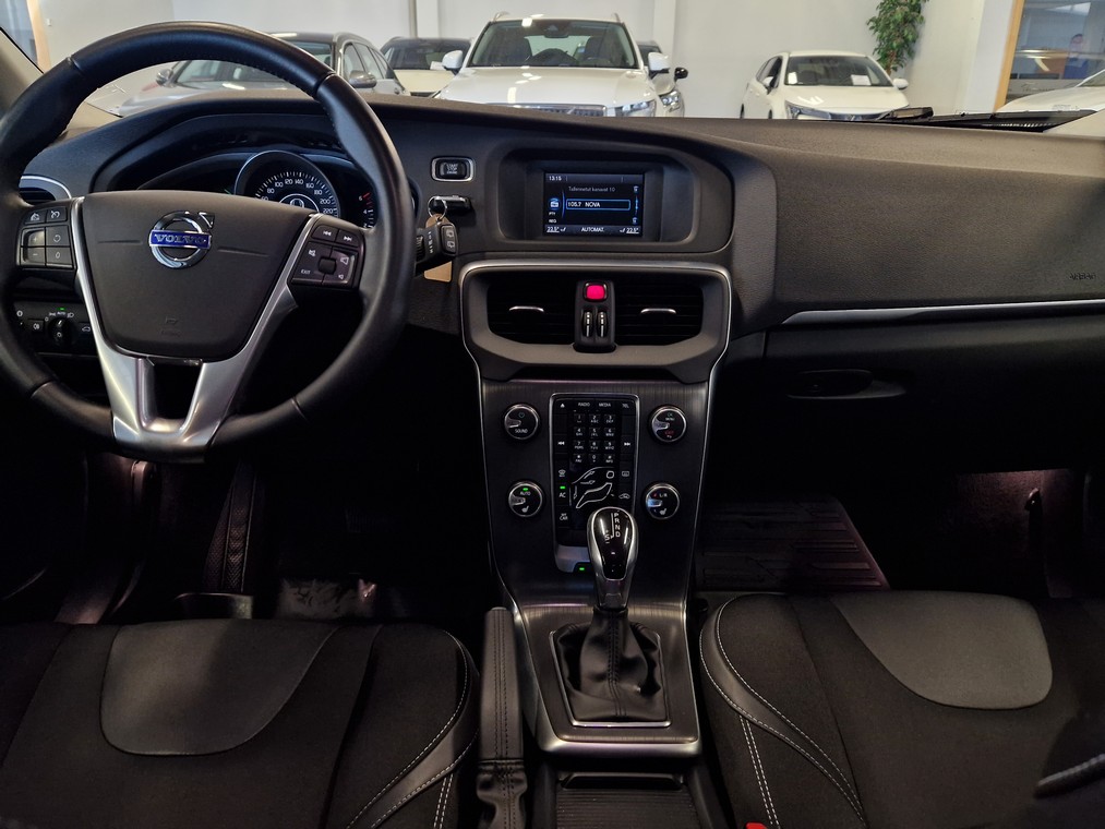 Volvo V40 D2 BUSINESS AUT