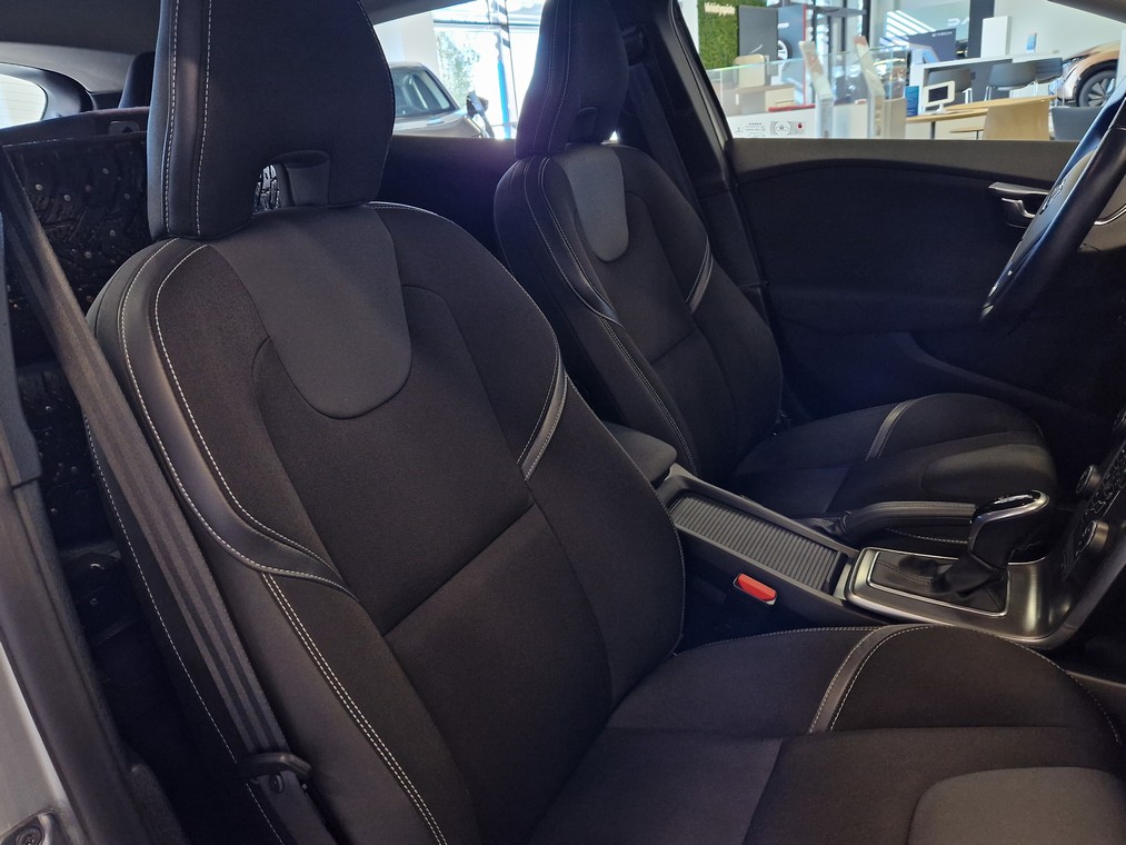 Volvo V40 D2 BUSINESS AUT