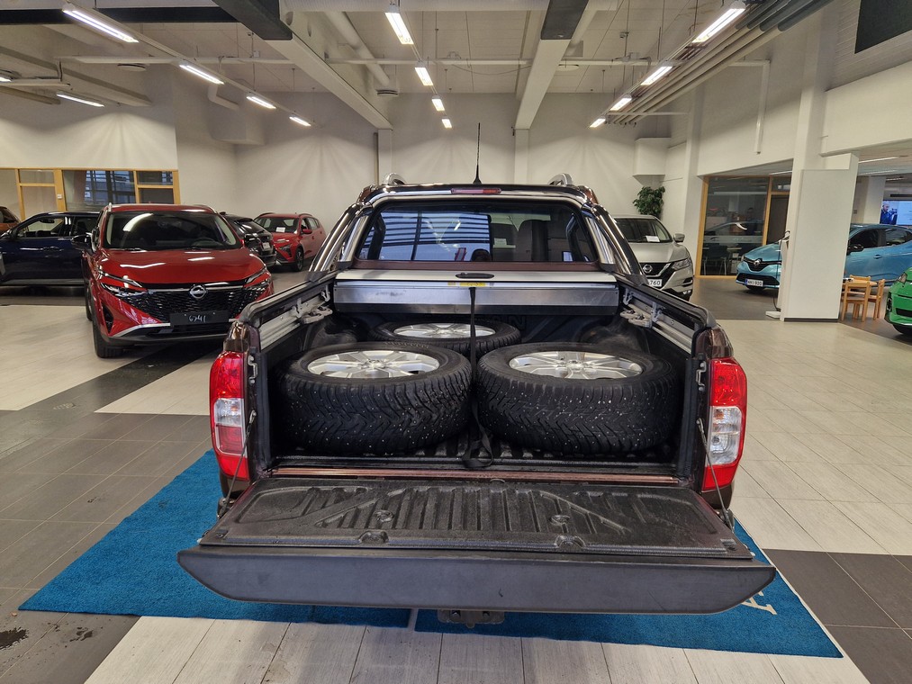 Nissan NAVARA DOUBLE CAB 2,3 DCI 190HP AT TEKNA SUNROOF, LEATHER
