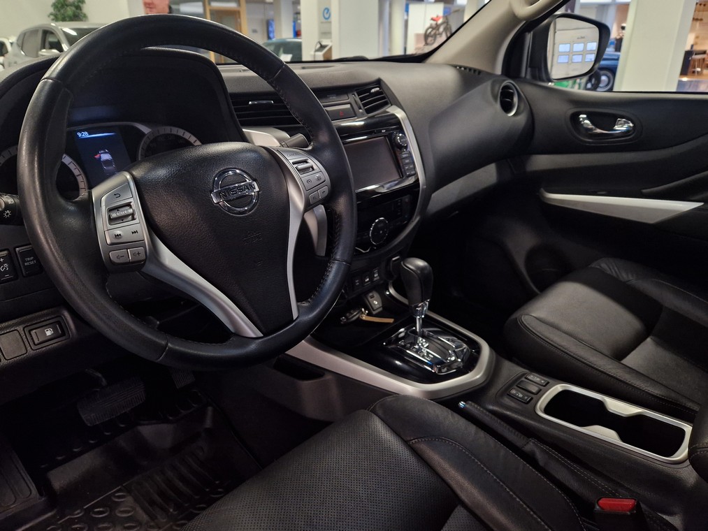 Nissan NAVARA DOUBLE CAB 2,3 DCI 190HP AT TEKNA SUNROOF, LEATHER