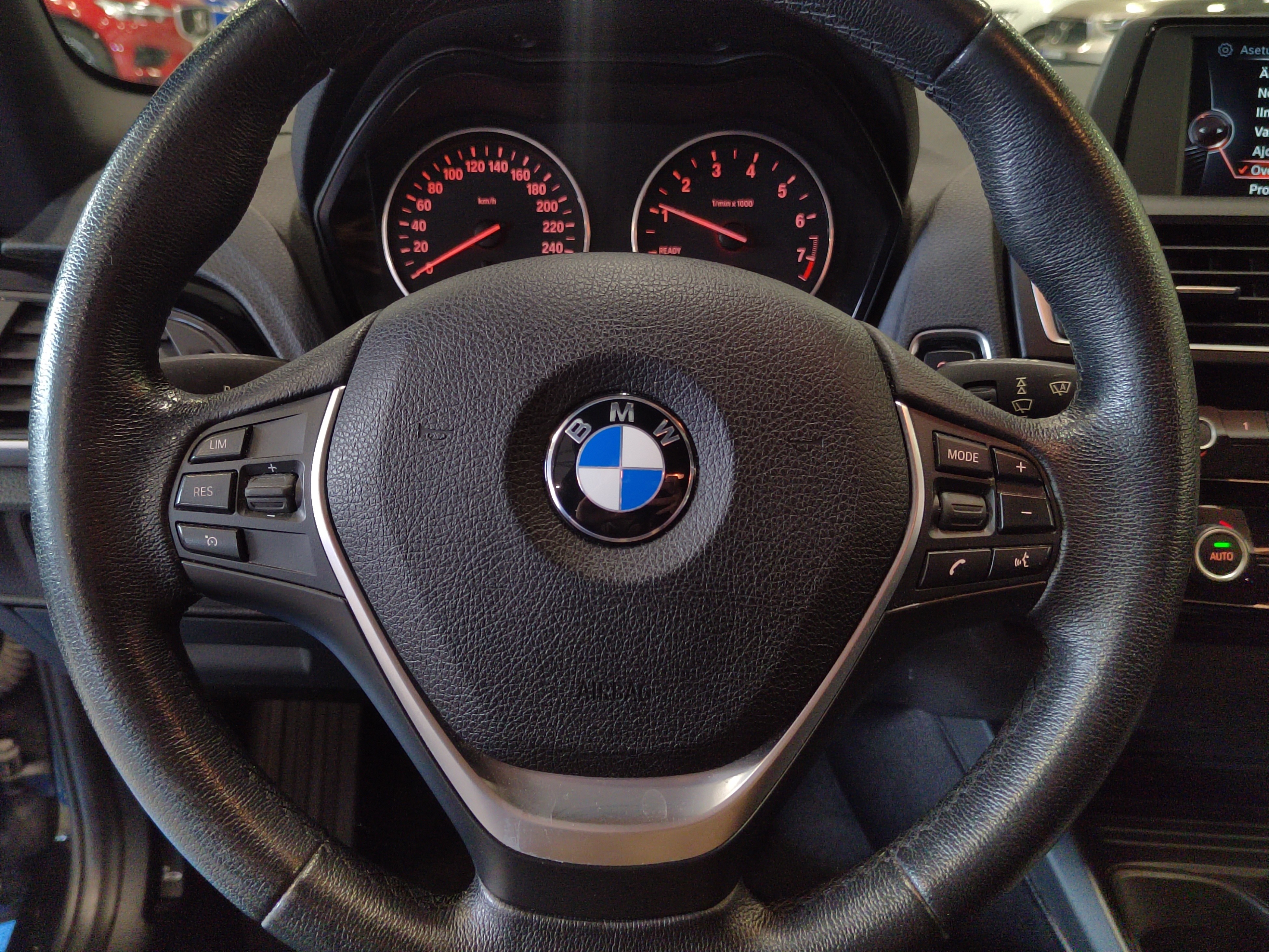 Bmw 118 F20 HATCHBACK 118I A BUSINESS