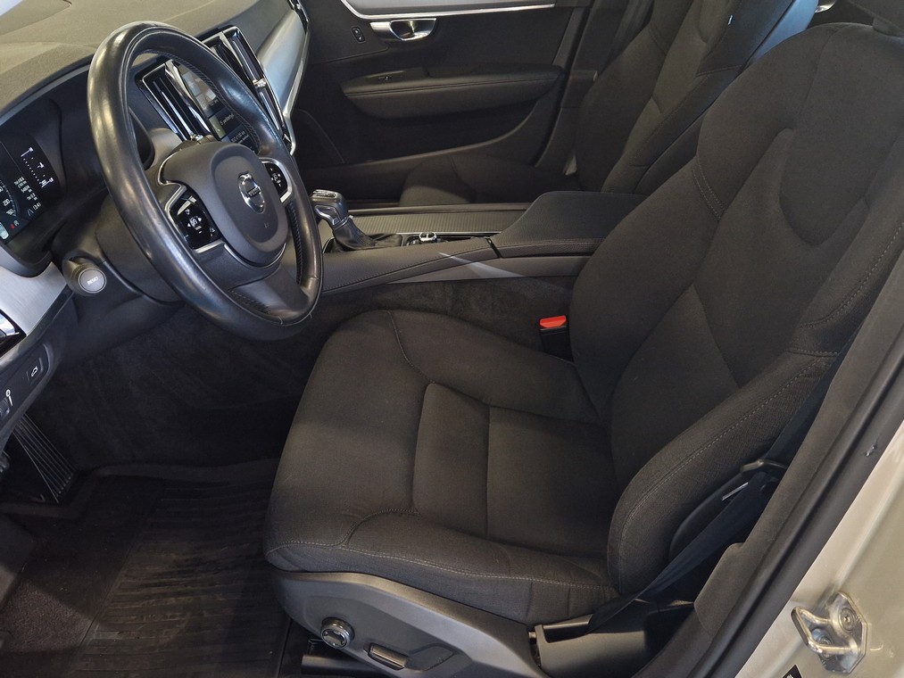 Volvo S90 D4 MOMENTUM AUT TAKUU 12KK/20TKM.