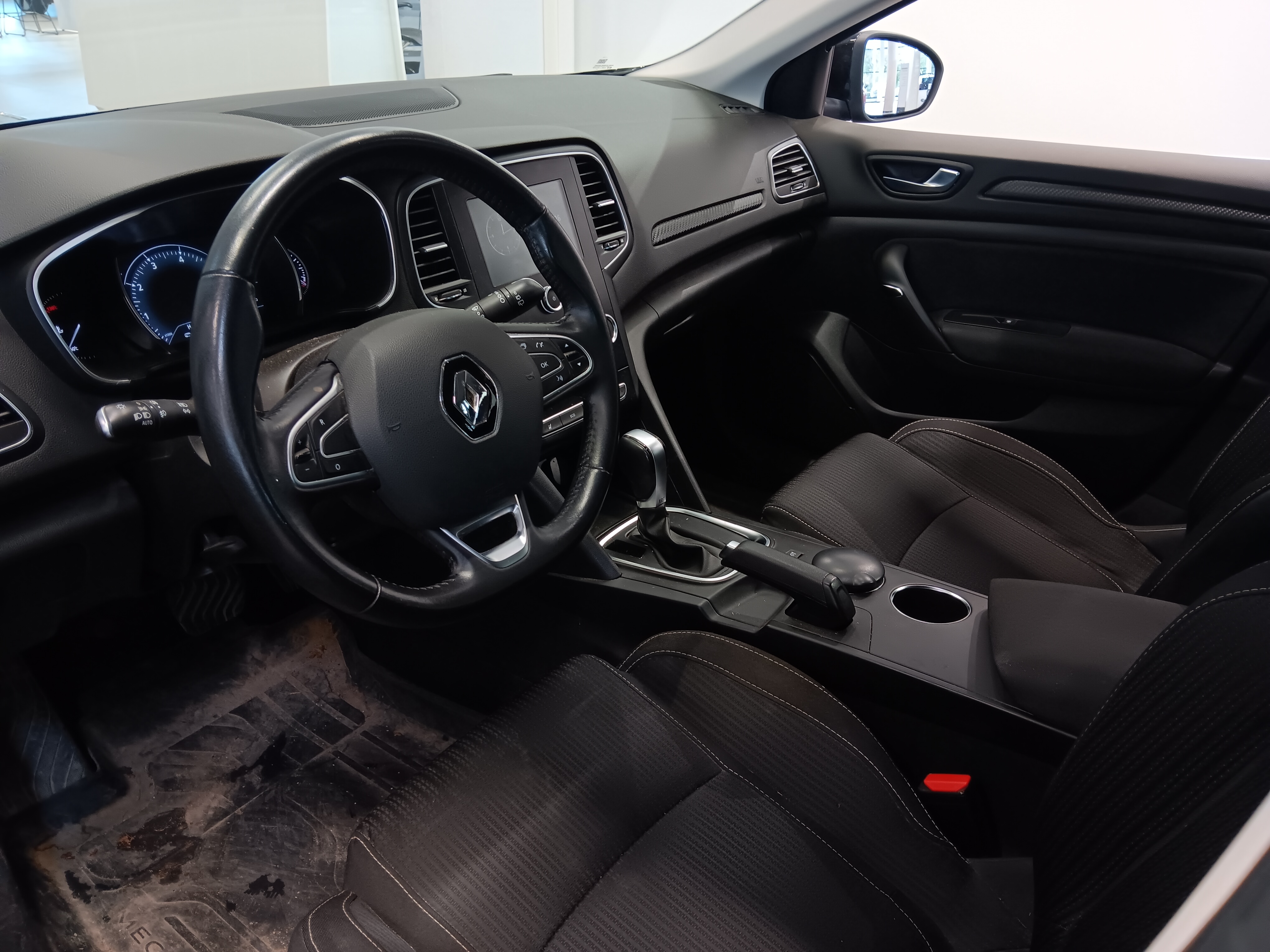 Renault MEGANE SPORT TOURER TCE 130 EDC7-AUT NAVI STYLE