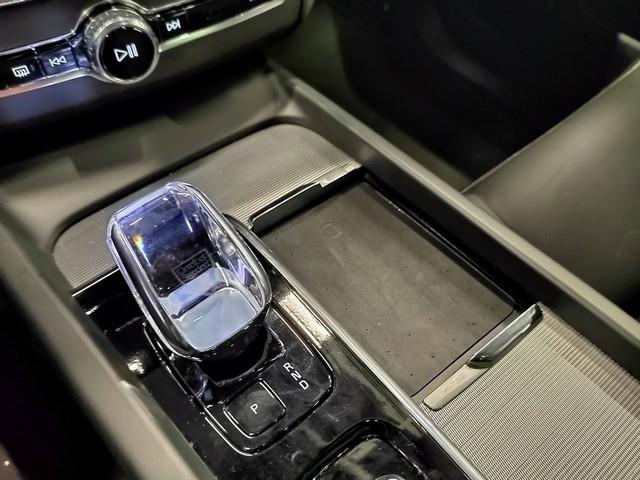 Volvo XC60 T6 AWD LONG RANGE PLUS DARK TAKUU 24KK/40TKM.