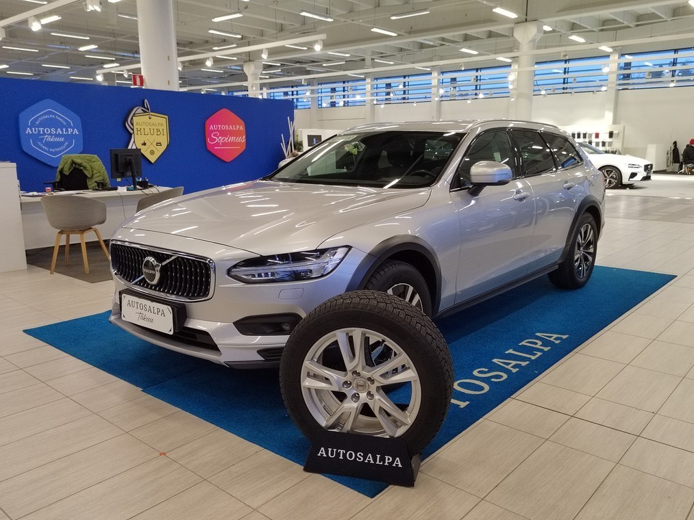 Volvo V90 CROSS COUNTRY D4 AWD BUSINESS AUT TAKUU 24KK/40TKM