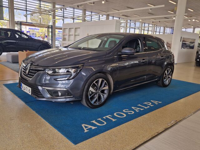 renault MEGANE HATCHBACK TCE 130 EDC7-AUT BOSE