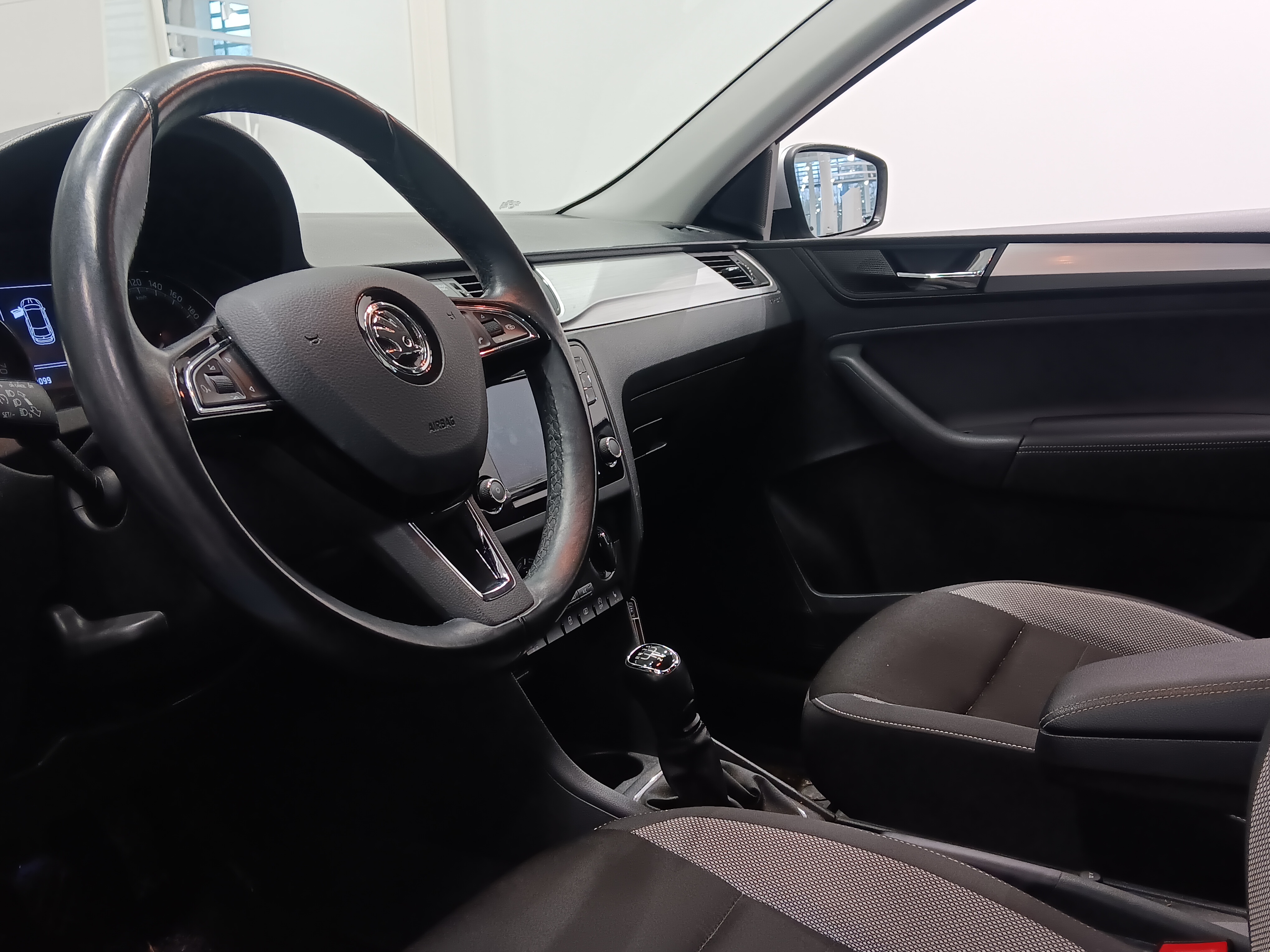 Skoda RAPID SPACEBACK 1,0 TSI 95 AMBITION