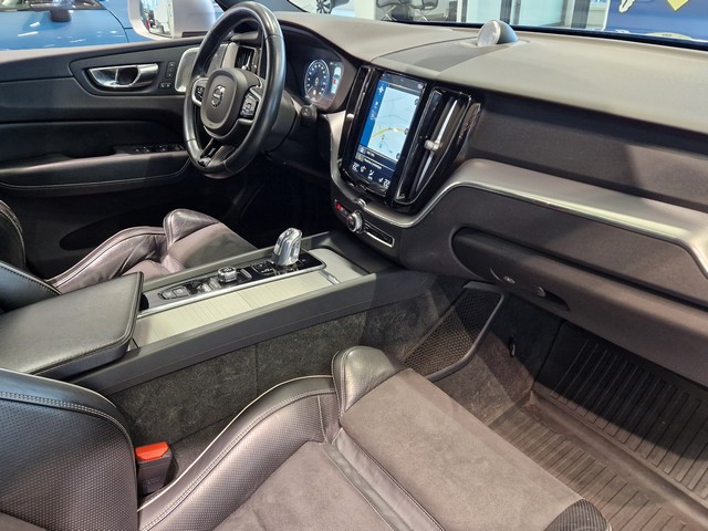 Volvo XC60 T8 AWD R-DESIGN AUT