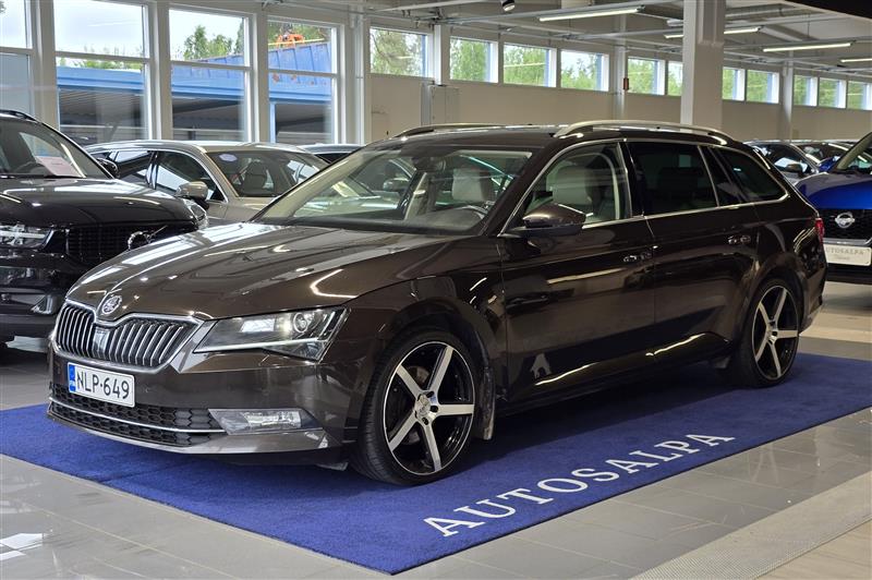 Skoda SUPERB COMBI 2.0 TDI 190 STYLE DSG AUT.