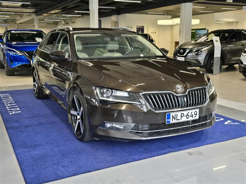 Skoda SUPERB COMBI 2.0 TDI 190 STYLE DSG AUT.