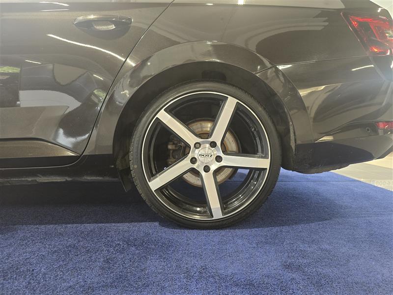 Skoda SUPERB COMBI 2.0 TDI 190 STYLE DSG AUT.