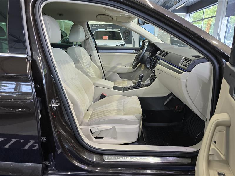 Skoda SUPERB COMBI 2.0 TDI 190 STYLE DSG AUT.